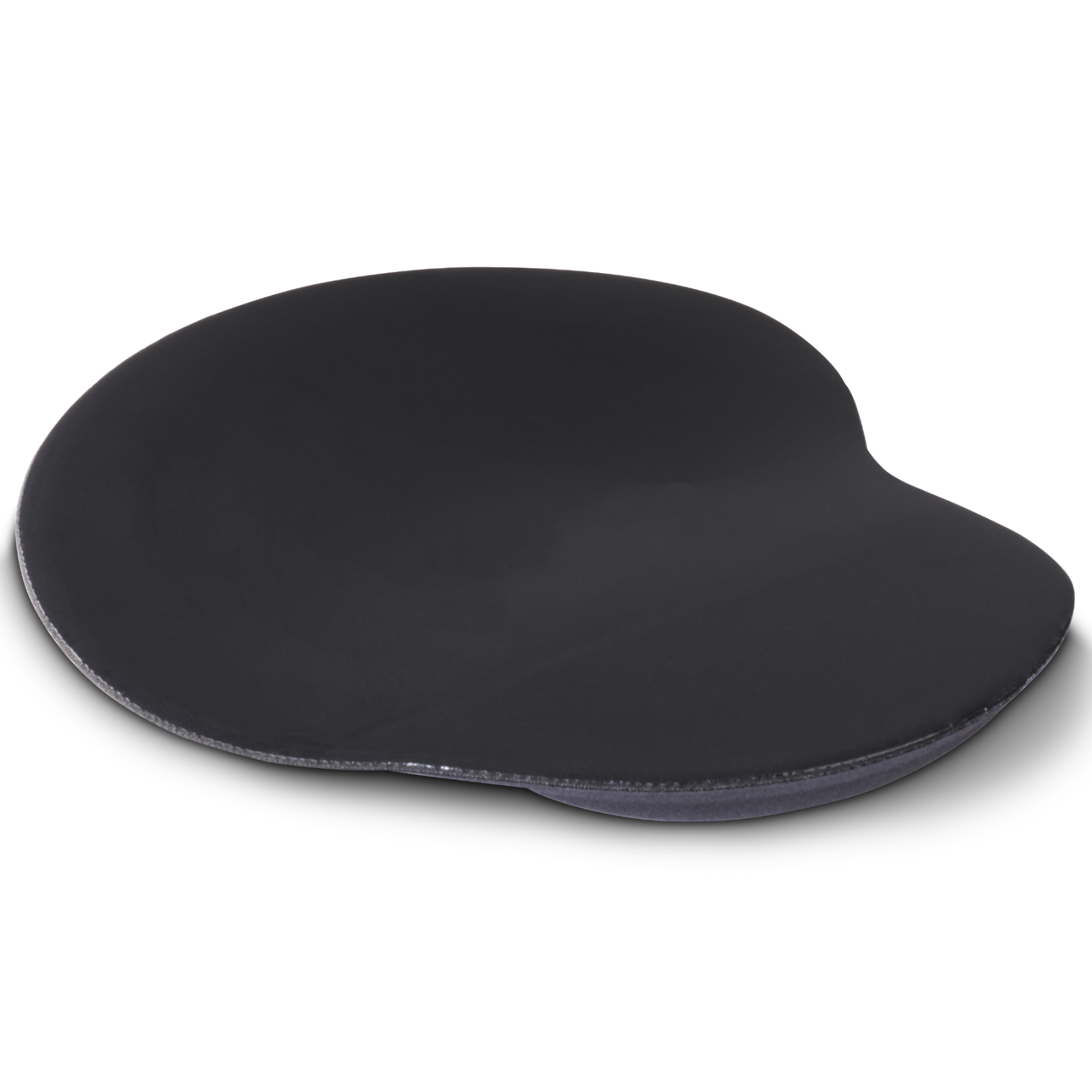 Ein einfaches schwarzes Mauspad mit ergonomischer Handgelenkstütze vor weißem Hintergrund.