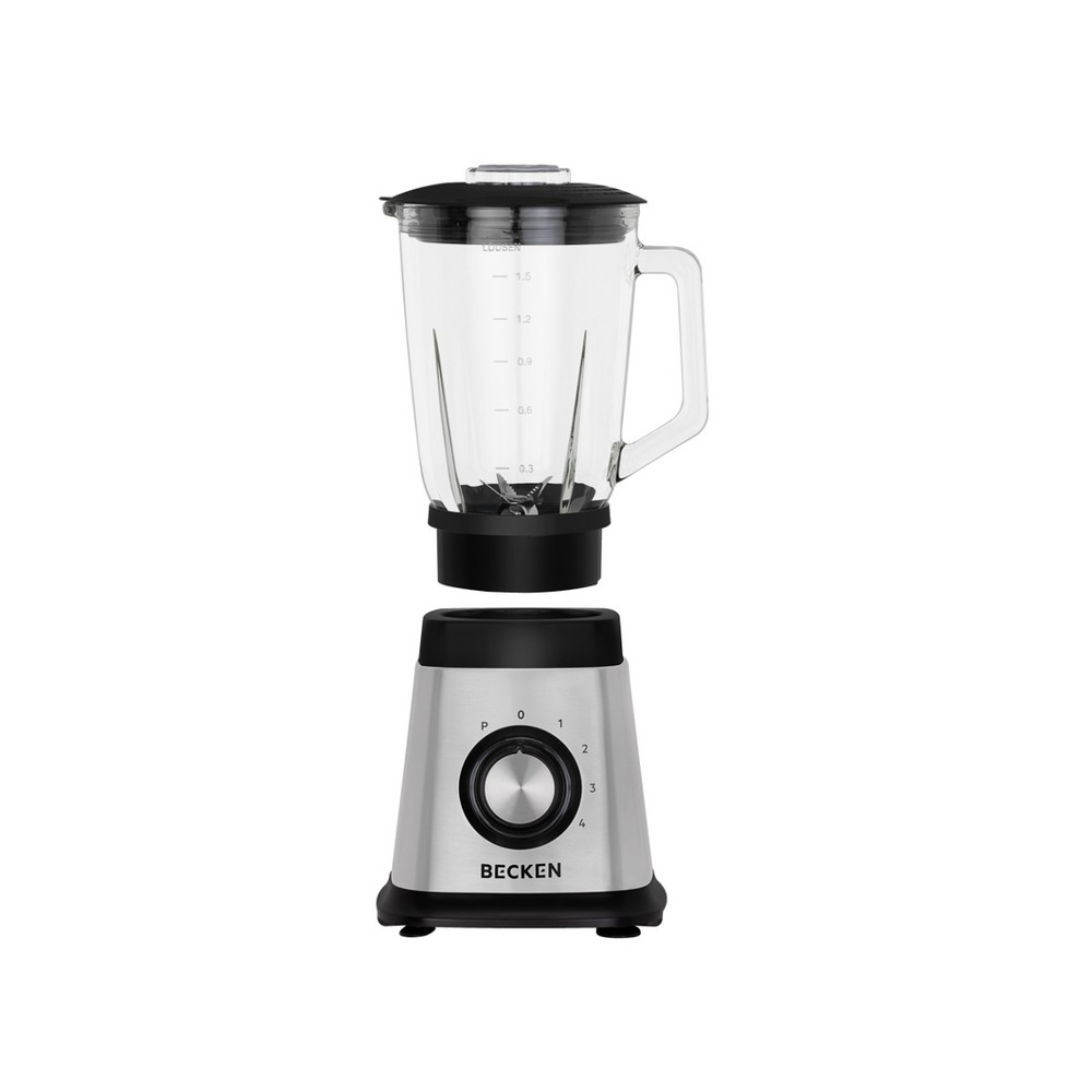Srebrno-czarny blender elektryczny ze szklanym dzbankiem odłączonym od podstawy silnikowej na białym tle.