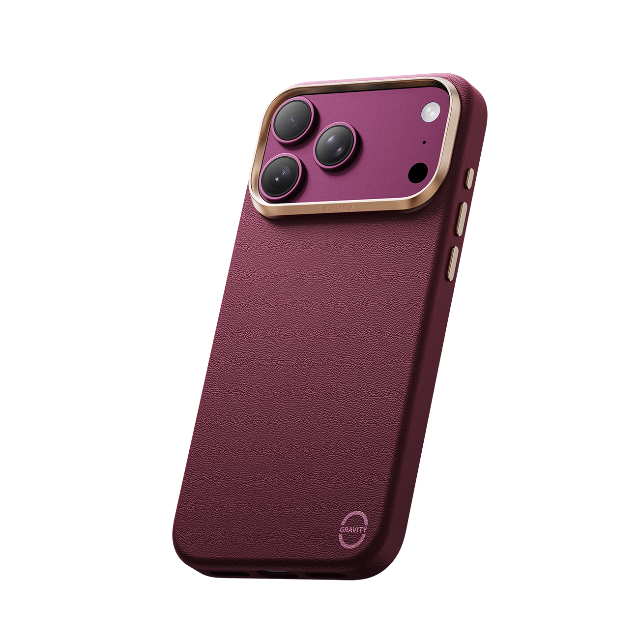 Un teléfono inteligente granate en una funda con marco de cámara dorado y tres lentes sobre fondo blanco.