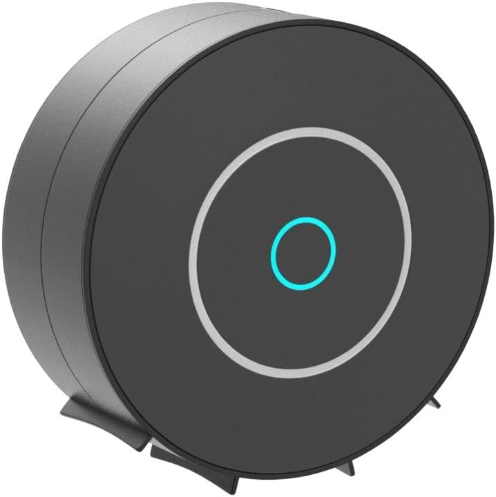 Ein graues, rundes Smart-Home-Gerät mit einem leuchtend blauen Ringlicht in der Mitte auf weißem Hintergrund.