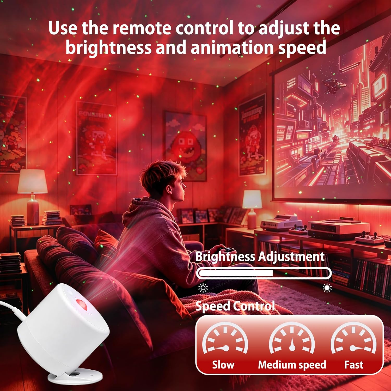 Ein Mann sitzt auf dem Sofa und spielt Videospiele, während ein Projektor rotes Licht und grüne Punkte wirft.