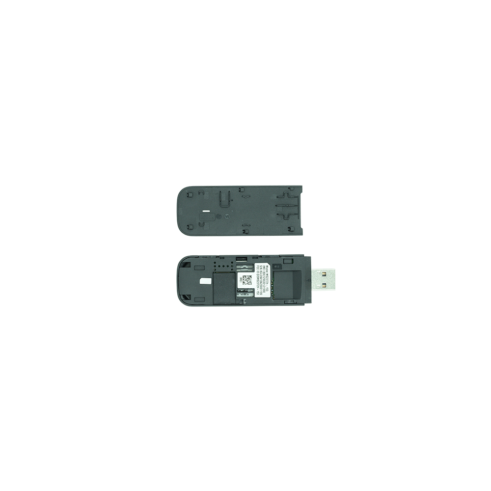 Egy fekete USB modem stick eltávolított hátlappal, amely mutatja a SIM-kártya és micro SD nyílásokat.