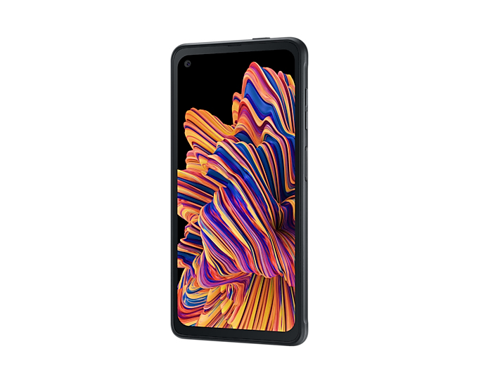 Uno smartphone nero che mostra un motivo a onde astratto e colorato sullo schermo.