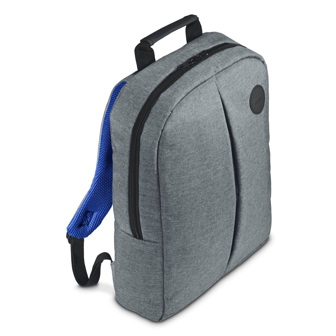 Zaino grigio con manico nero e spallacci in rete blu su sfondo bianco.