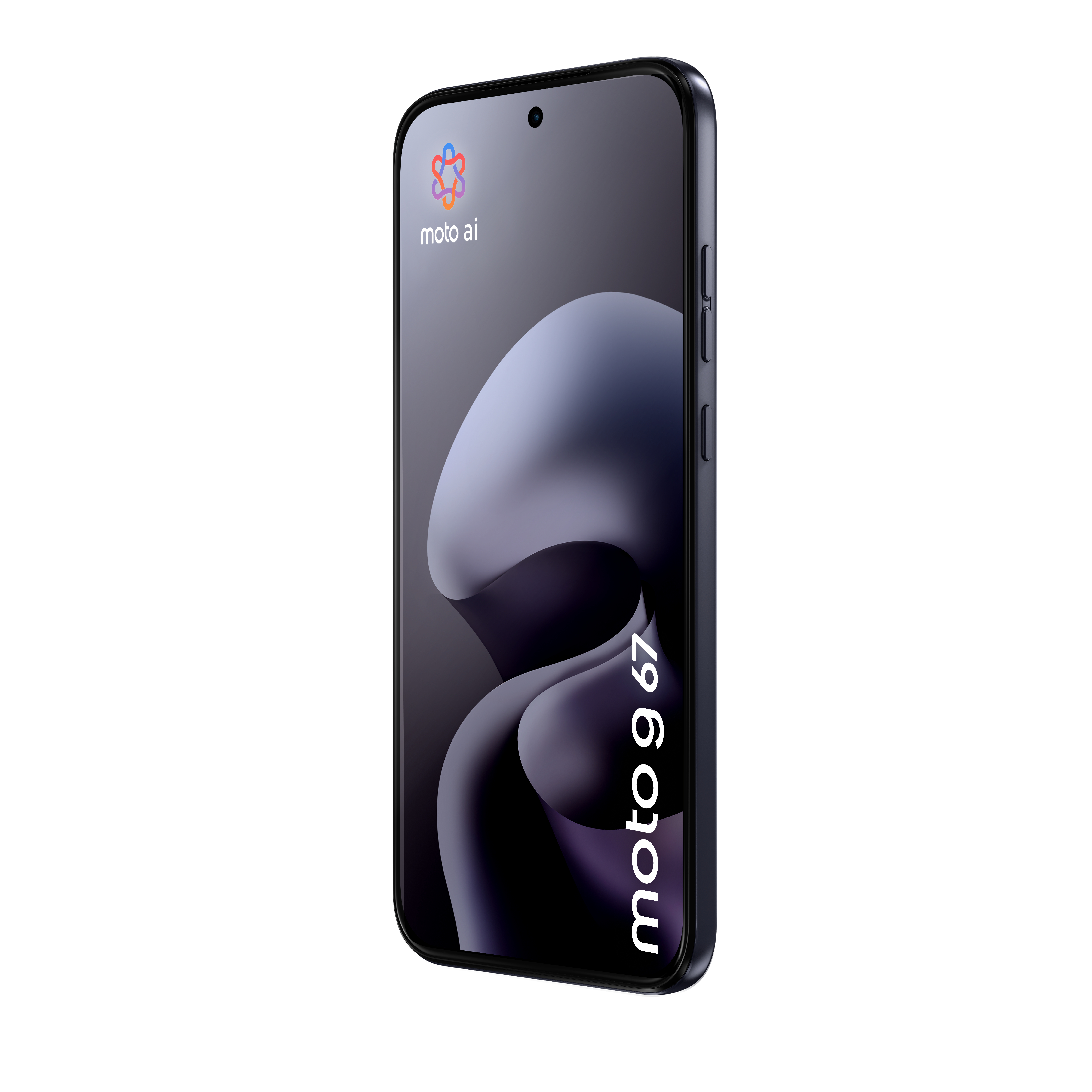 Uno smartphone nero Moto G67 inclinato a sinistra mostra lo schermo con 'moto ai' e sfondo astratto su sfondo bianco.