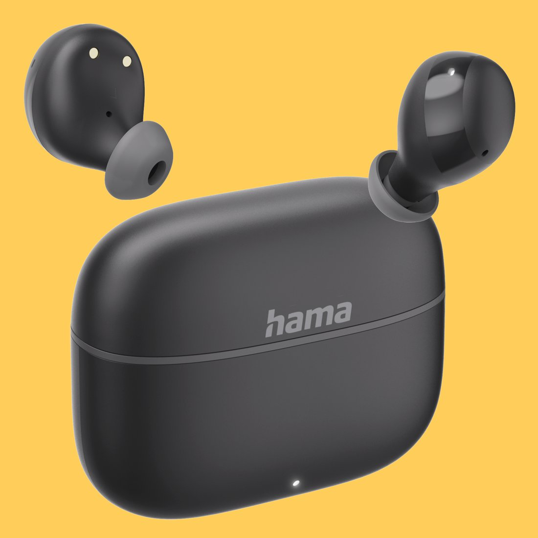 Schwarze Hama In-Ear-Kopfhörer und Ladecase vor gelbem Hintergrund.