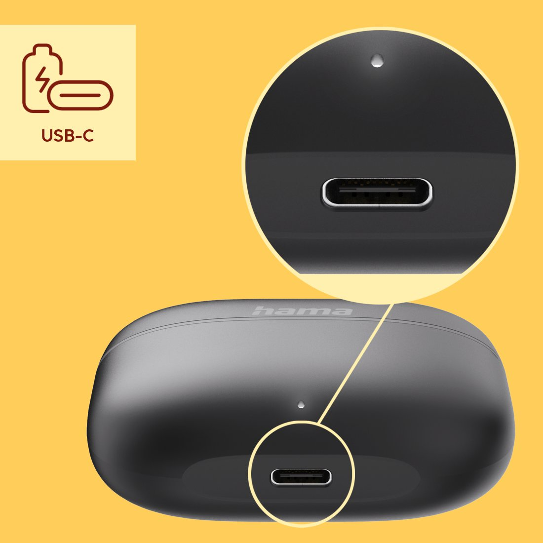 Nahaufnahme eines schwarzen Hama Lade-Etuis mit USB-C-Anschluss und einer Vergrößerung auf gelbem Hintergrund.