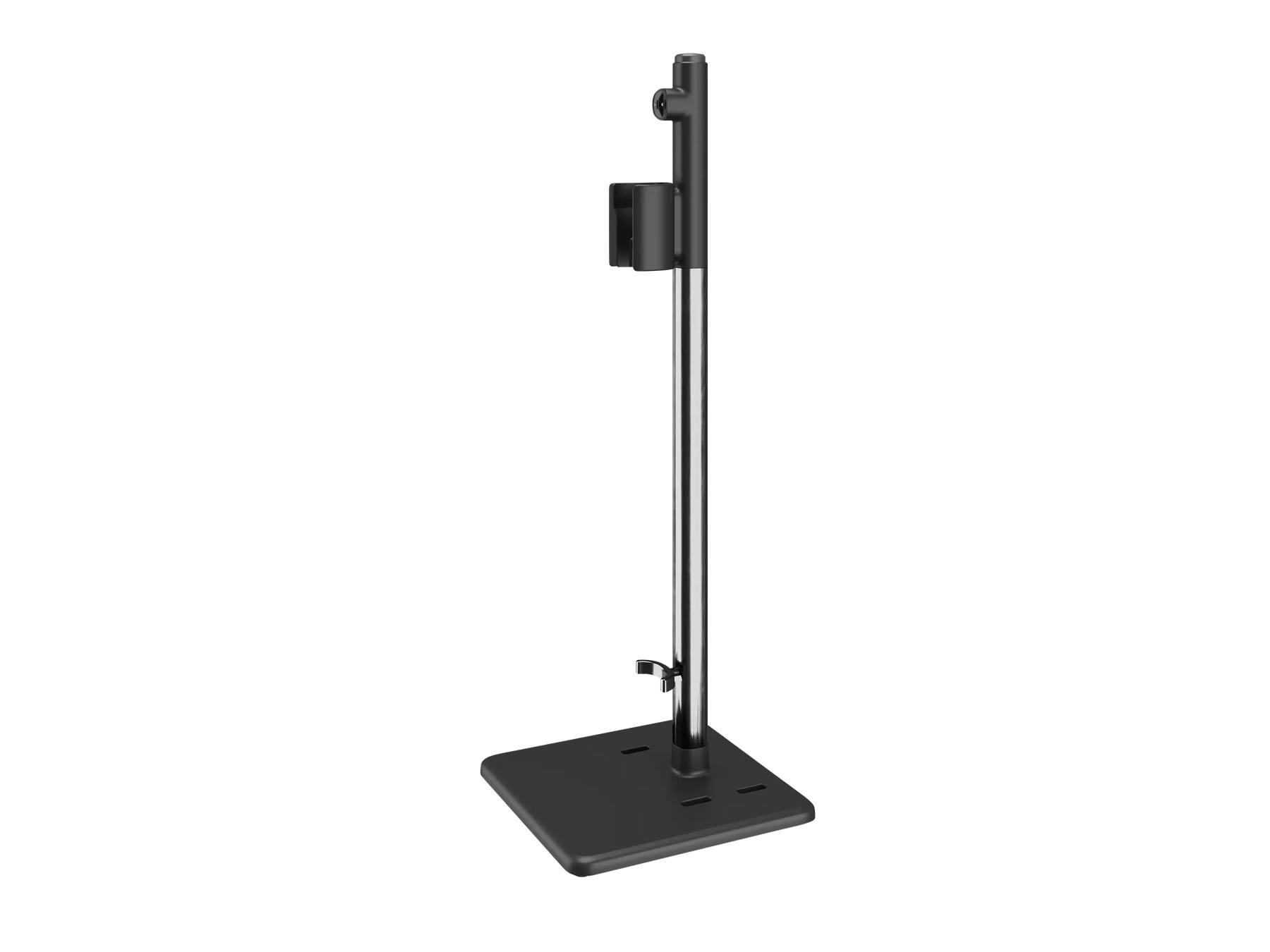 Un soporte negro para dispensador de gel hidroalcohólico con base cuadrada sobre fondo blanco.