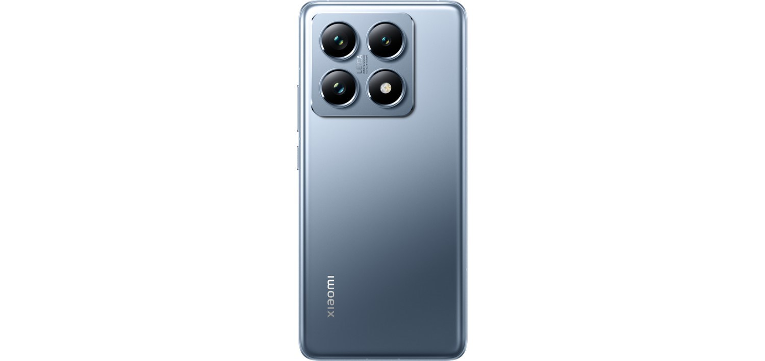 Sol üstte kare kamera modülü ve altta Xiaomi logosu bulunan mavi bir akıllı telefonun arka görünümü.