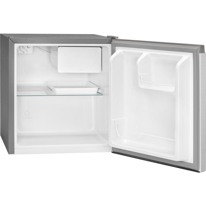 Kleiner grauer Kompaktkühlschrank mit offener Tür, weißem Innenraum, Glasboden und Gefrierfach.