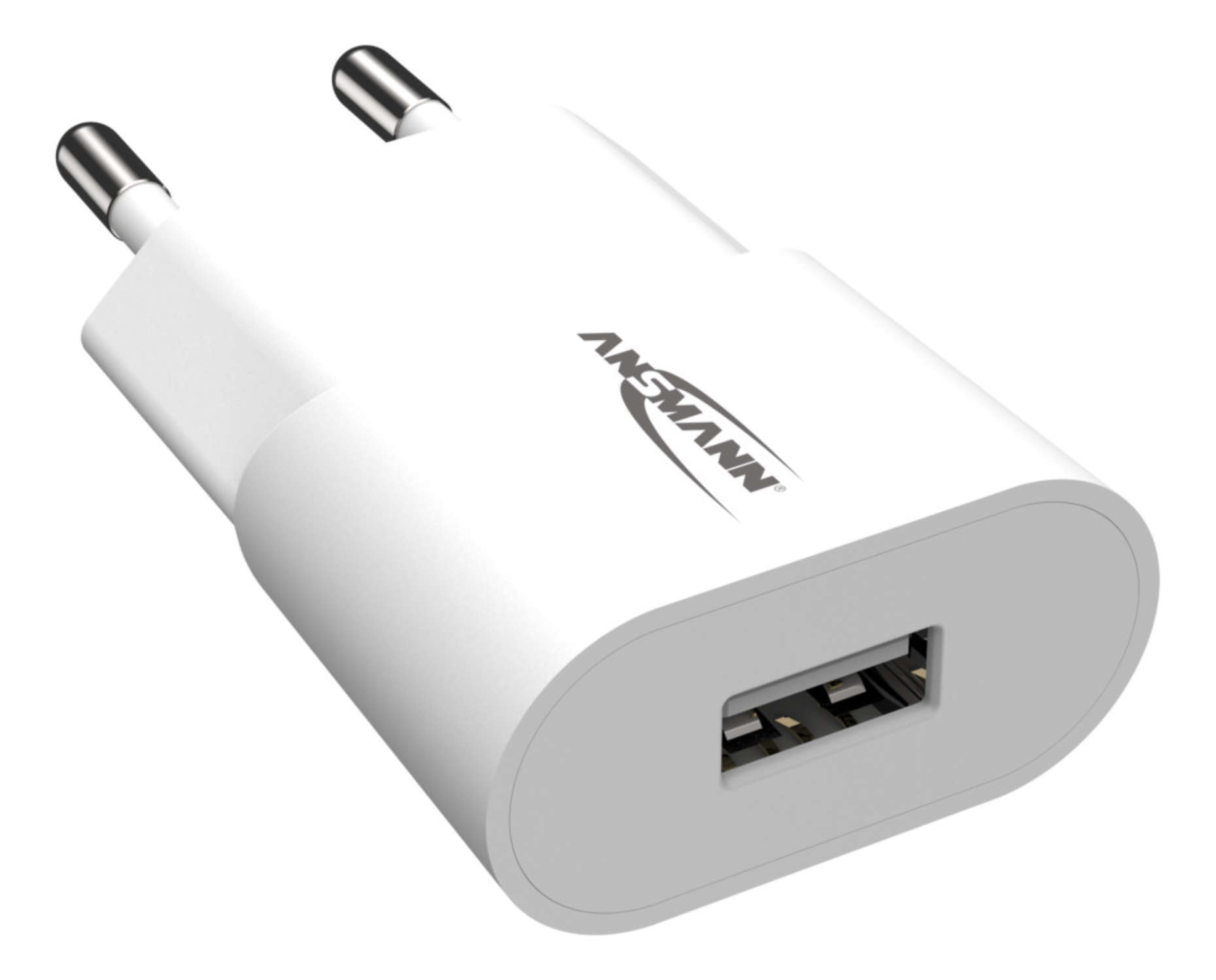 Ein weißes Ansmann USB-Ladegerät mit europäischen Steckern auf weißem Hintergrund.