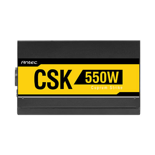 Fuente de alimentación negra Antec CSK 550W con etiqueta amarilla.