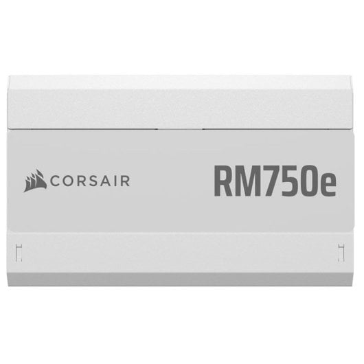 Weißes Corsair RM750e Netzteil mit Logo auf der Seite.