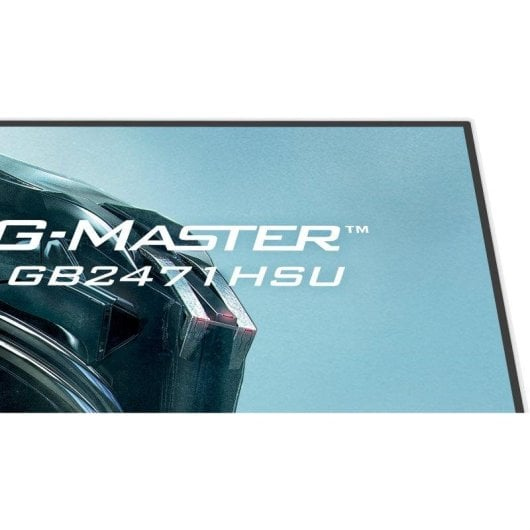 Zbliżenie monitora z napisem G-MASTER GB2471HSU na niebieskim tle.