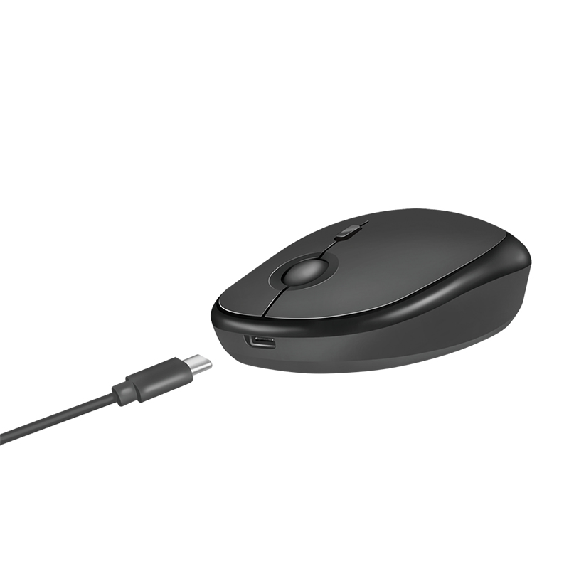 Un ratón de ordenador negro sobre fondo blanco con un cable USB cerca.