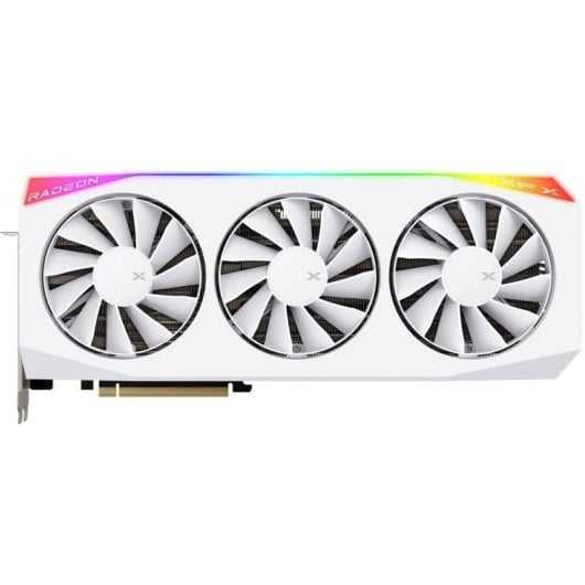 Scheda grafica bianca XFX Radeon con tre ventole bianche e illuminazione RGB su sfondo bianco.