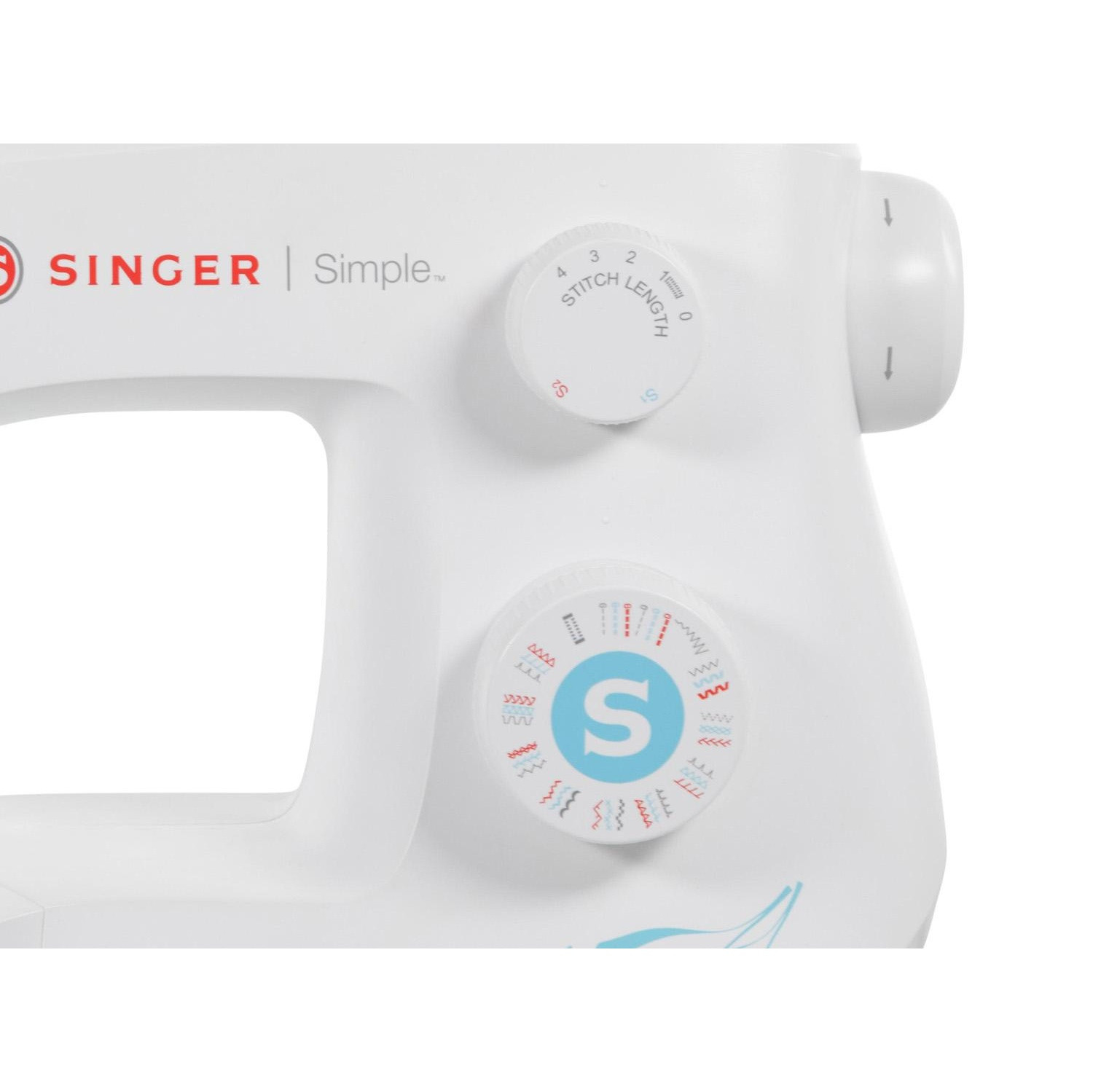 Nahaufnahme einer weißen Singer Simple Nähmaschine mit Stichlängen- und musterauswahlknöpfen.