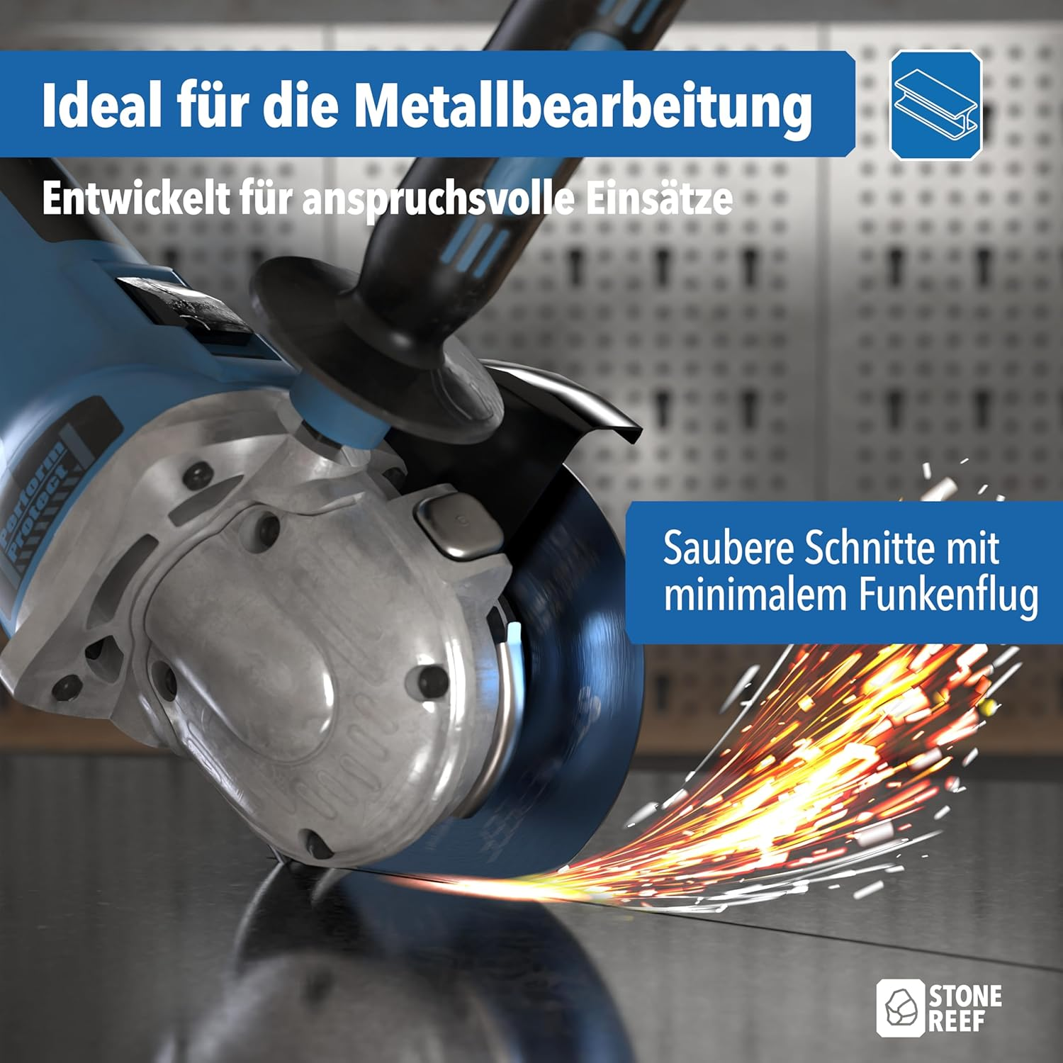 Blaue Winkelschleifer trennt Metall und erzeugt helle Funken.