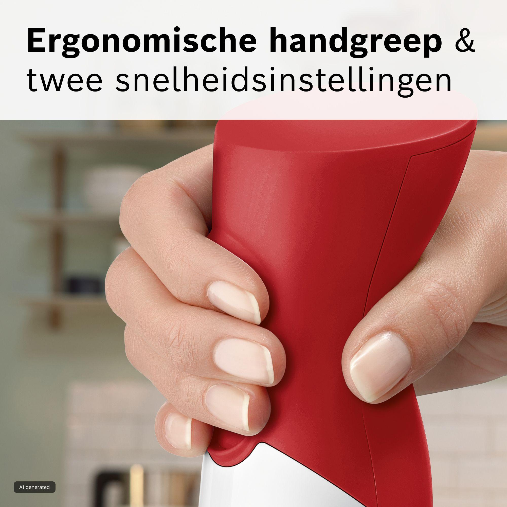 Une main tenant la poignée ergonomique rouge d'un appareil de cuisine avec du texte en néerlandais.