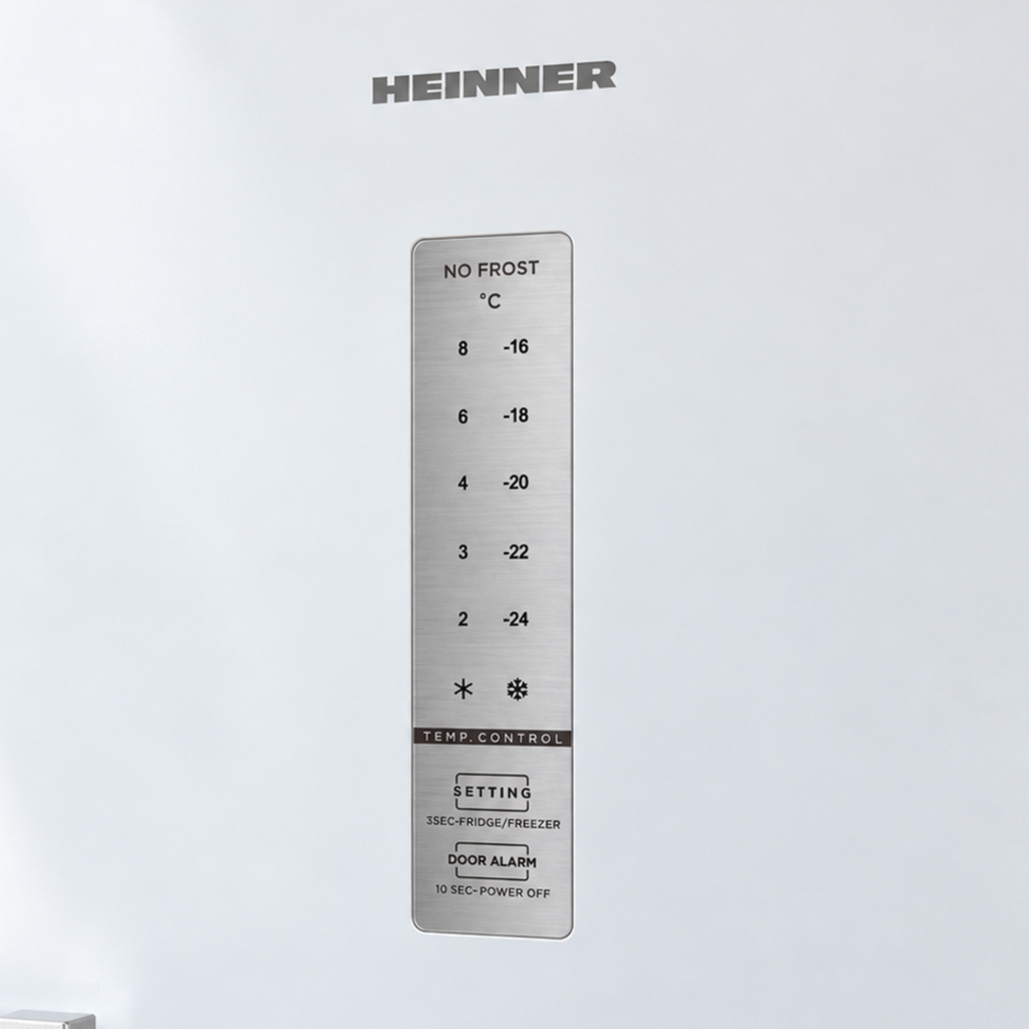 Heinner Kühlschrankdisplay mit Temperaturregelung und No-Frost-Funktion.