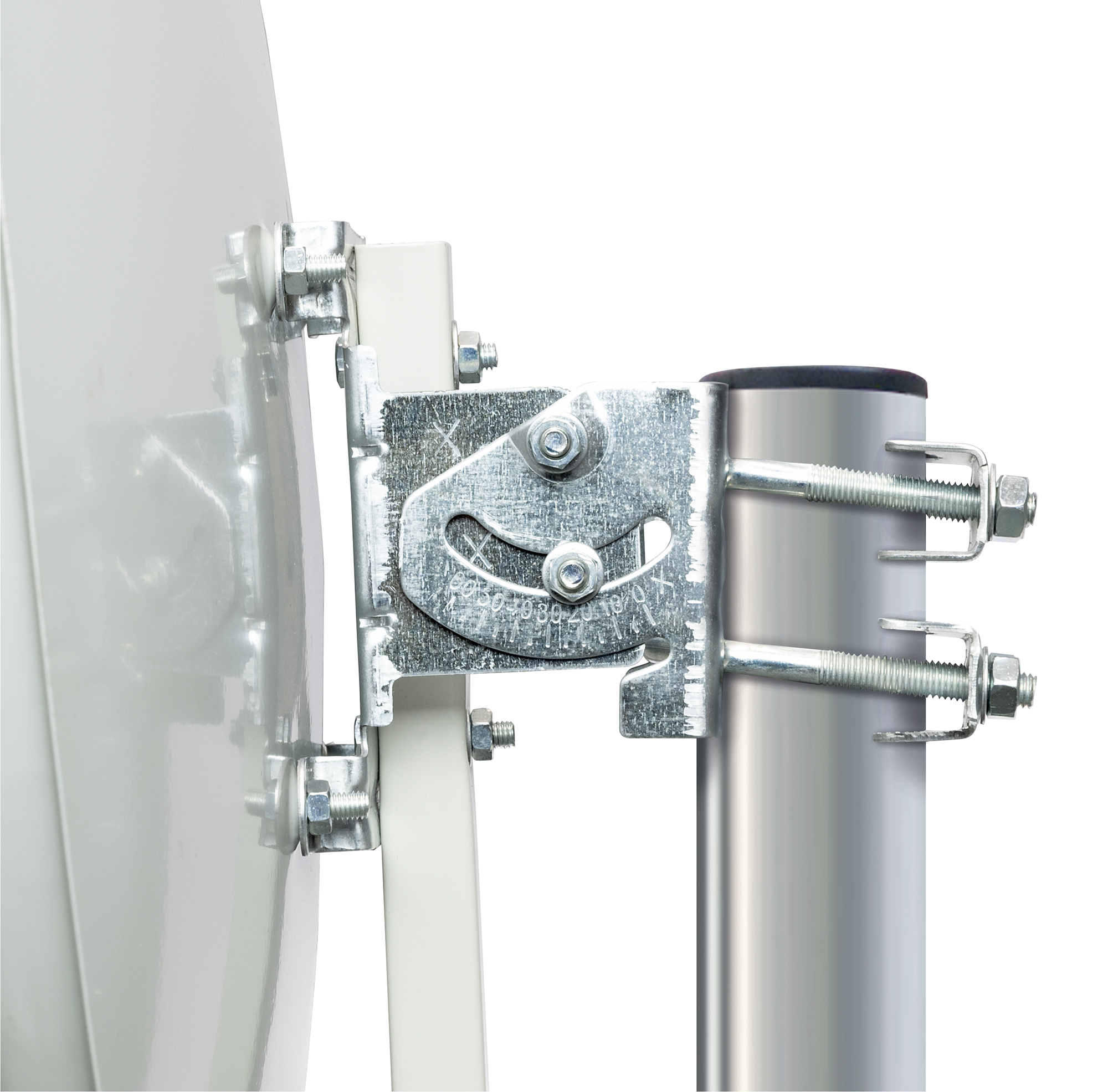 Metallhalterung für eine Satellitenschüssel an einem Mast mit Schrauben.