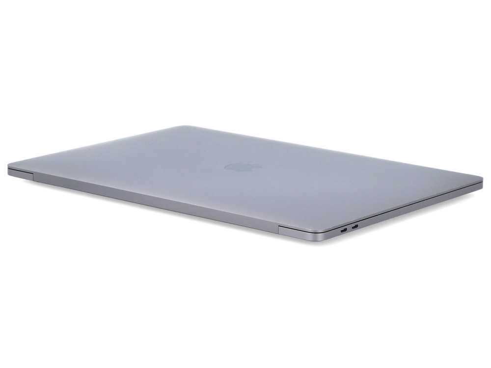 Zamknięty szary laptop na białym tle, widziany z boku i tyłu.