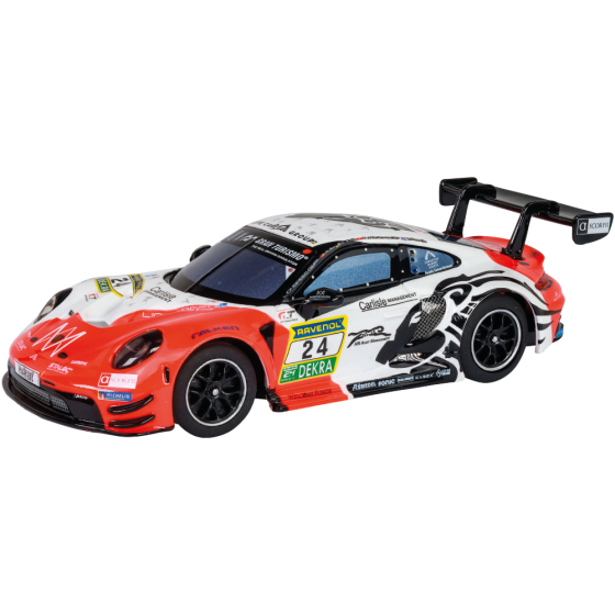 Rot-weißer Porsche GT3-Rennwagen mit schwarzem Heckflügel und Sponsorenaufklebern auf weißem Hintergrund.