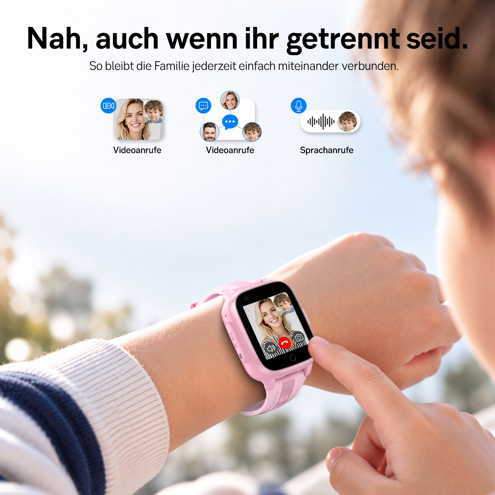 Ein Kind trägt eine rosa Smartwatch am Handgelenk und führt einen Videoanruf.