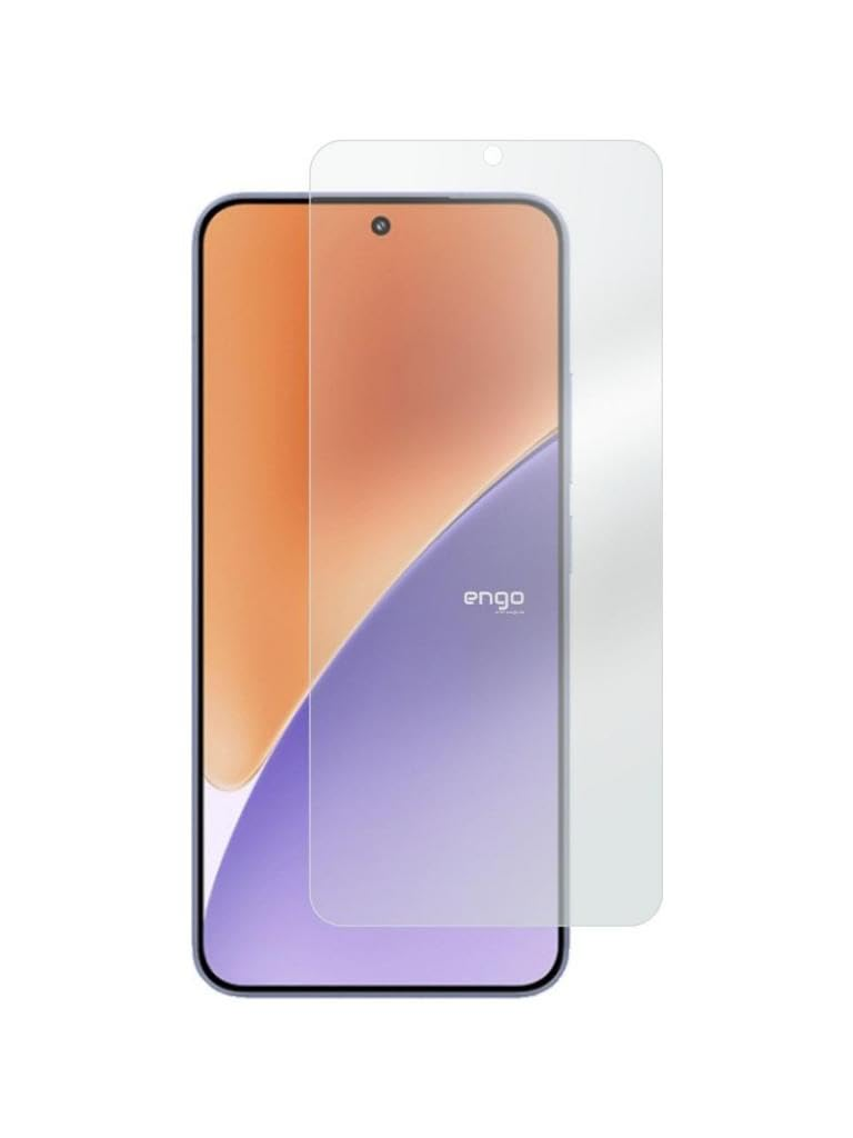 Beyaz arka planda önünde şeffaf koruyucu film olan akıllı telefon.