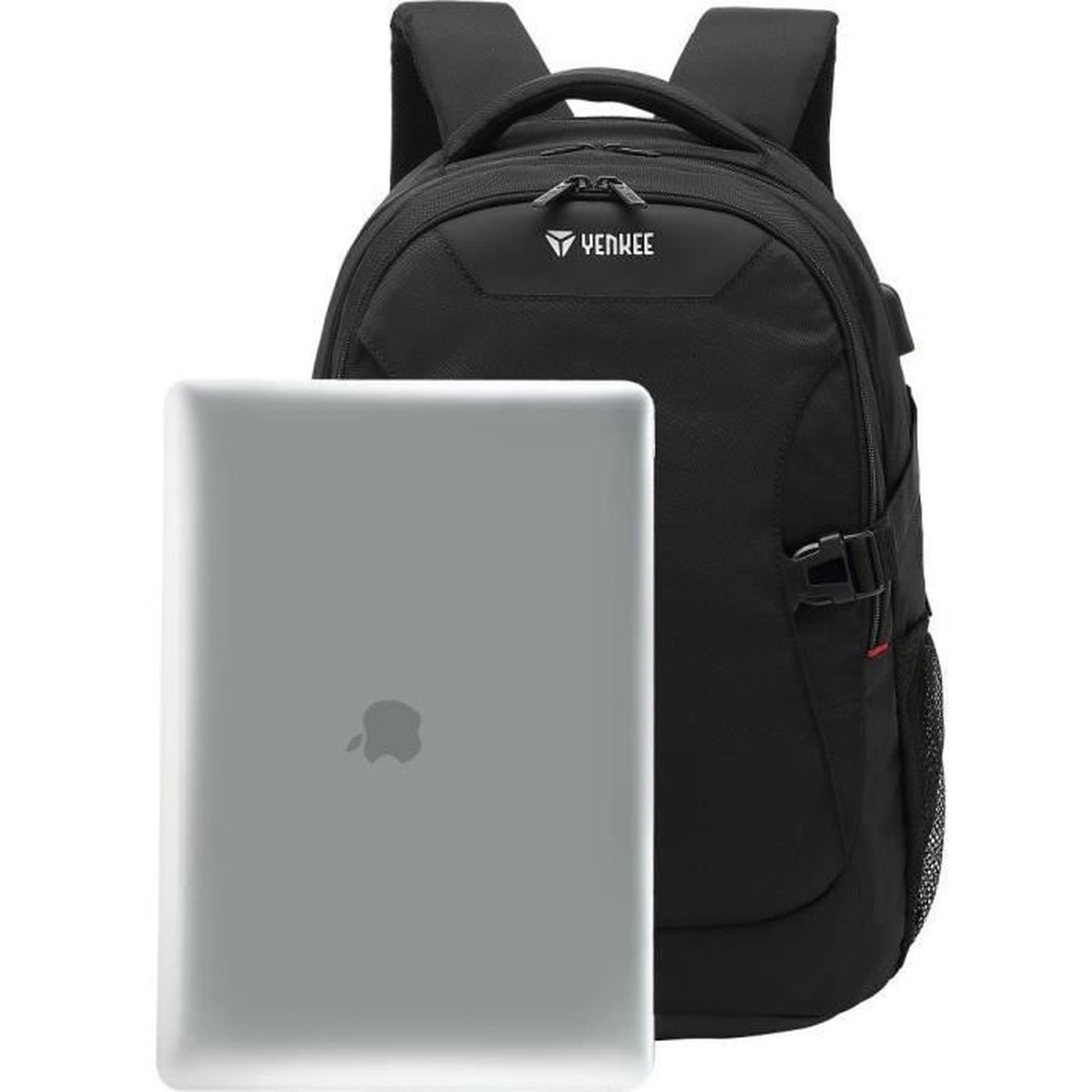 Ein silberner Laptop steht vor einem schwarzen Yenkee-Rucksack auf weißem Hintergrund.