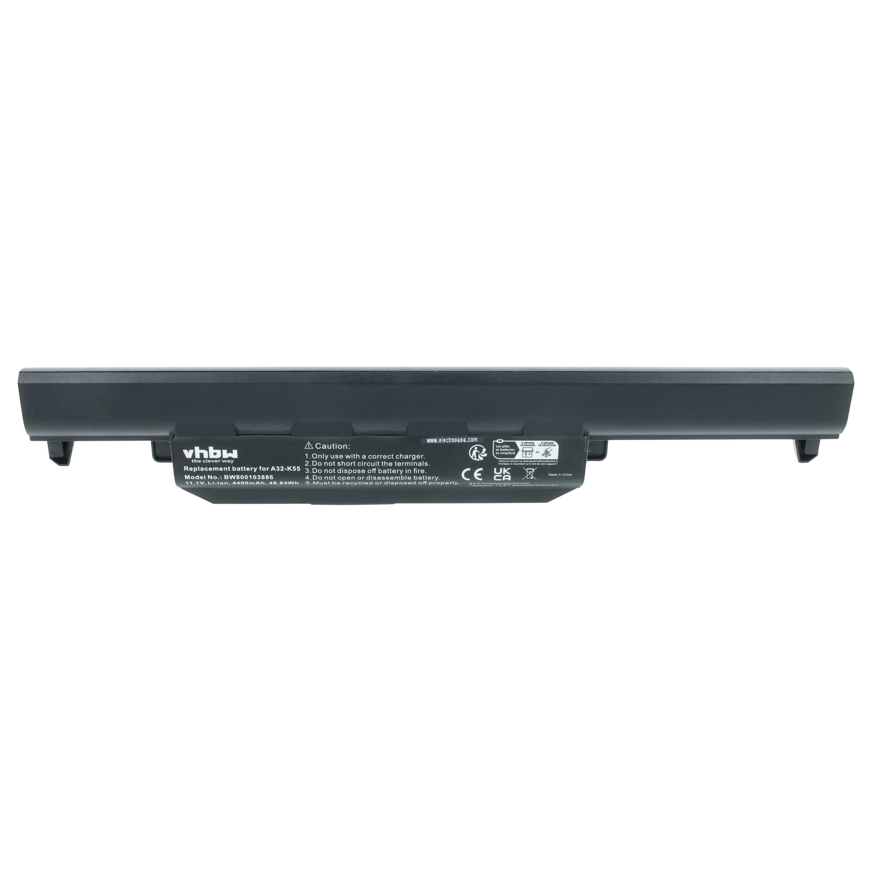 Ein schwarzer Laptop-Akku mit gedruckten Sicherheitshinweisen und Modellinformationen auf einem Etikett.