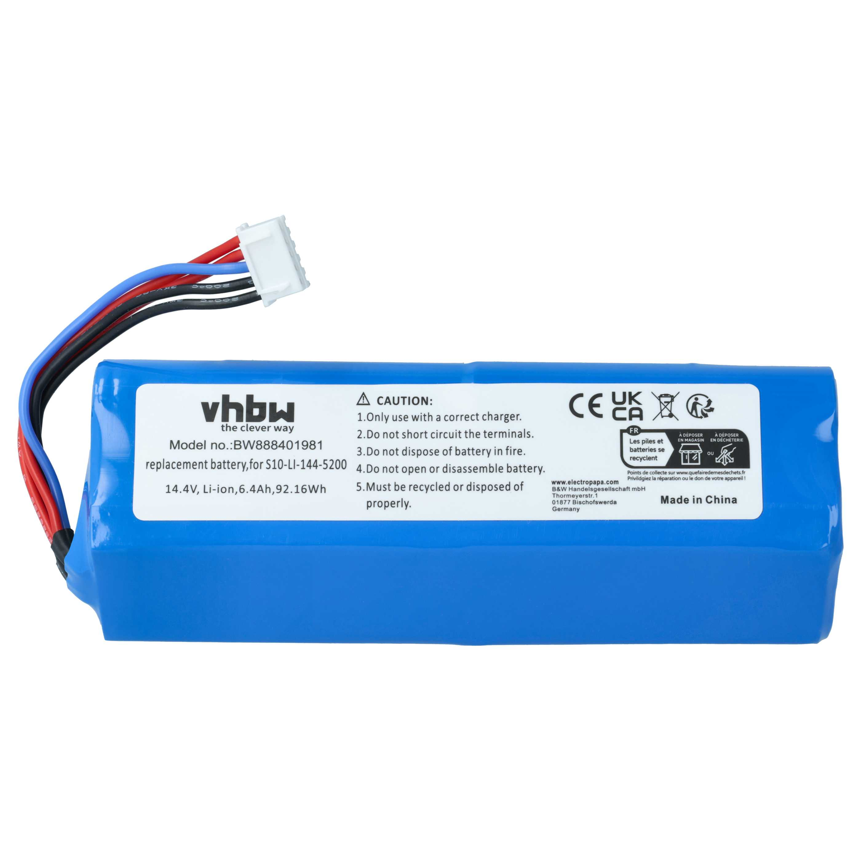 Ein blauer vhbw Akku mit Warnhinweisen, technischen Daten, CE-Zeichen und angeschlossenen Kabeln mit weißem Stecker.