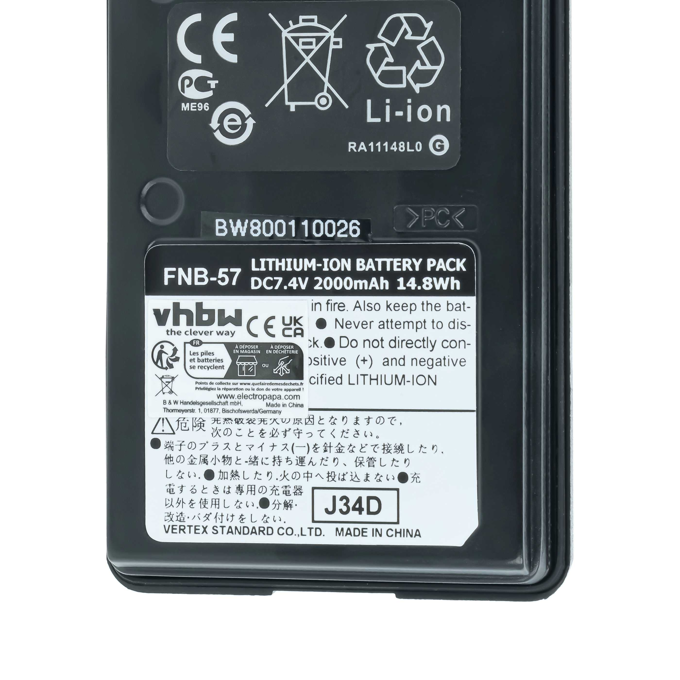Schwarzer Lithium-Ionen-Akku mit technischen Daten, Warnhinweisen und CE-Kennzeichnung auf dem Aufkleber.