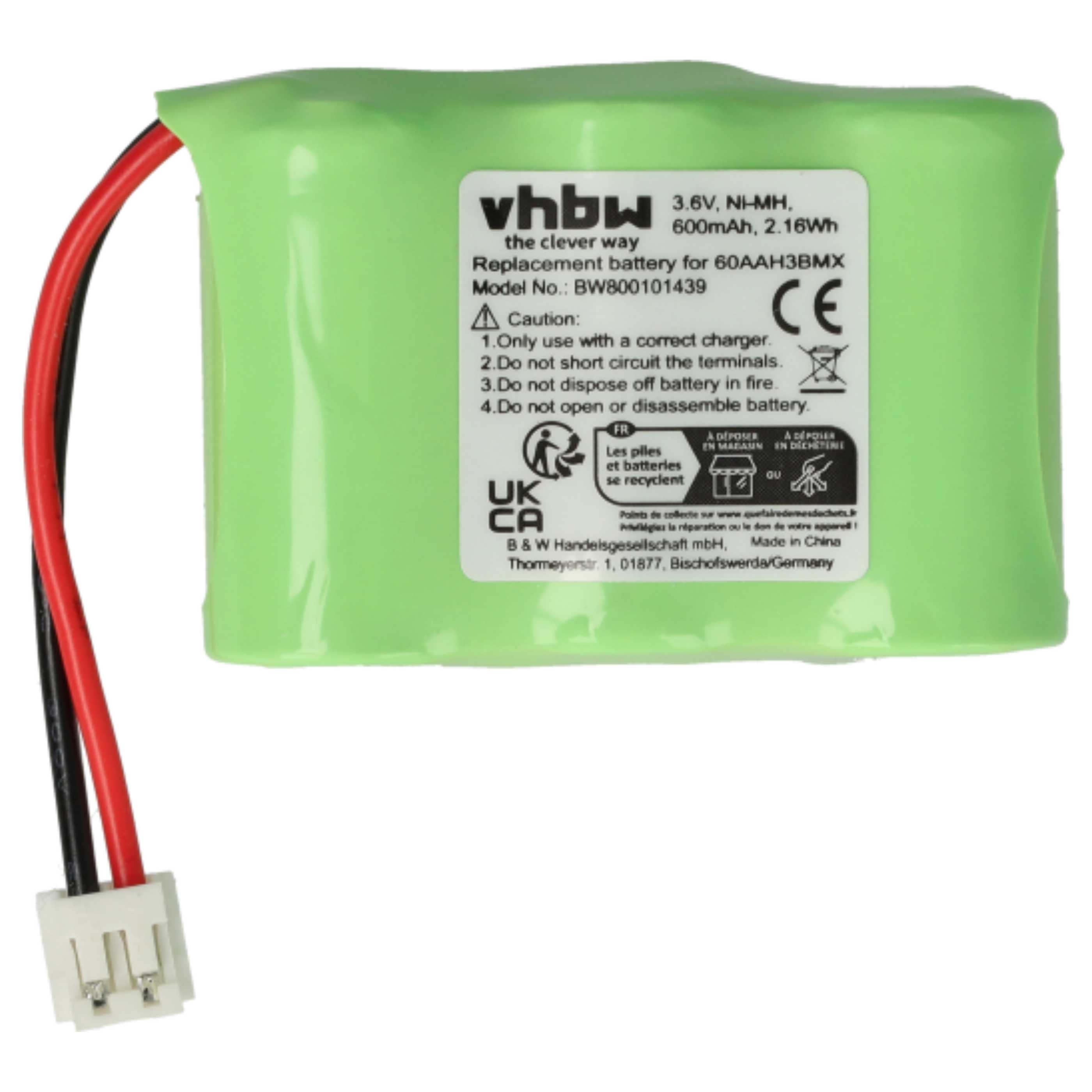 Grüner vhbw Ersatzakku mit Etikett, roten und schwarzen Kabeln und weißem Stecker vor weißem Hintergrund.