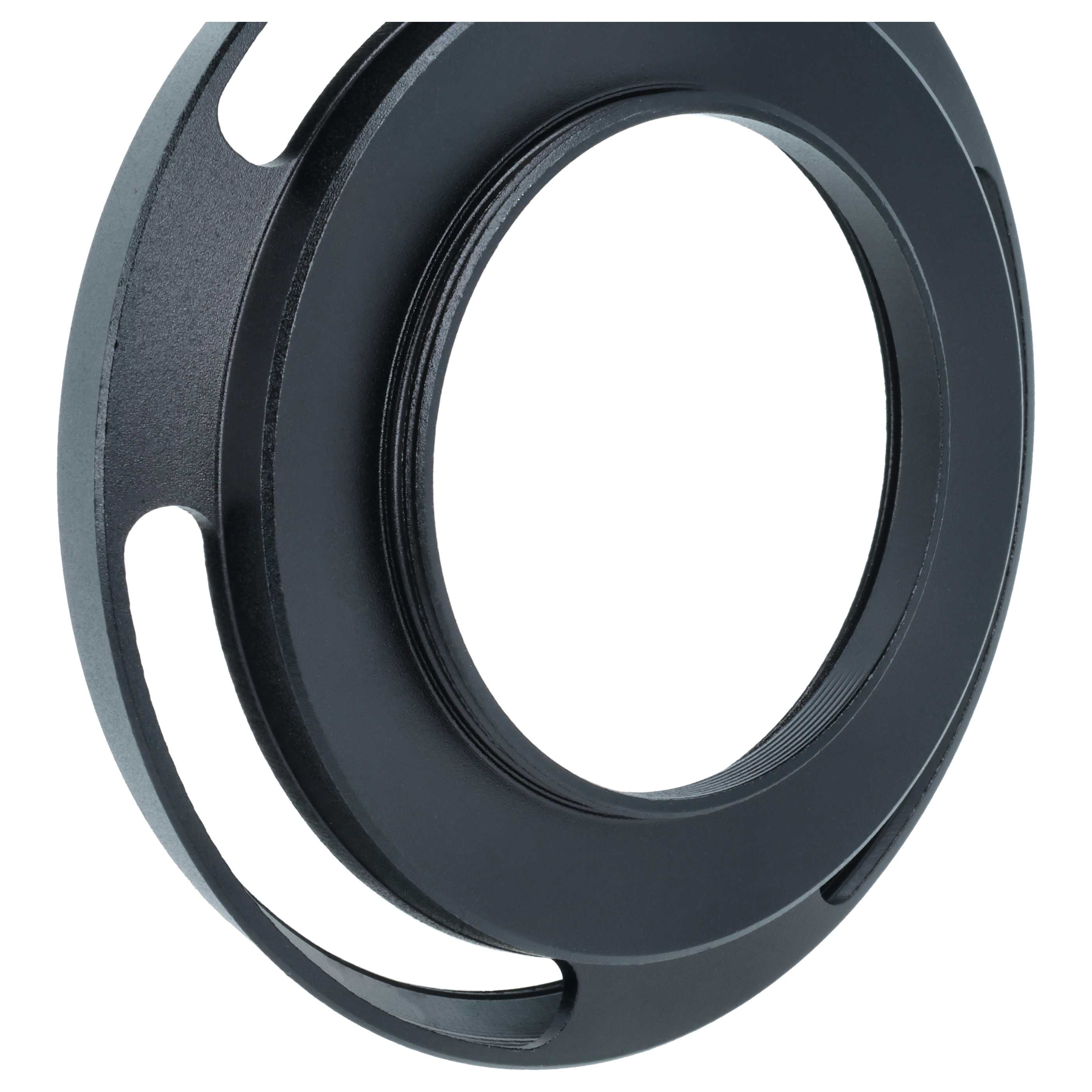 Eine schwarze Kamera-Gegenlichtblende aus Metall mit runder Öffnung und seitlichen Ausschnitten.