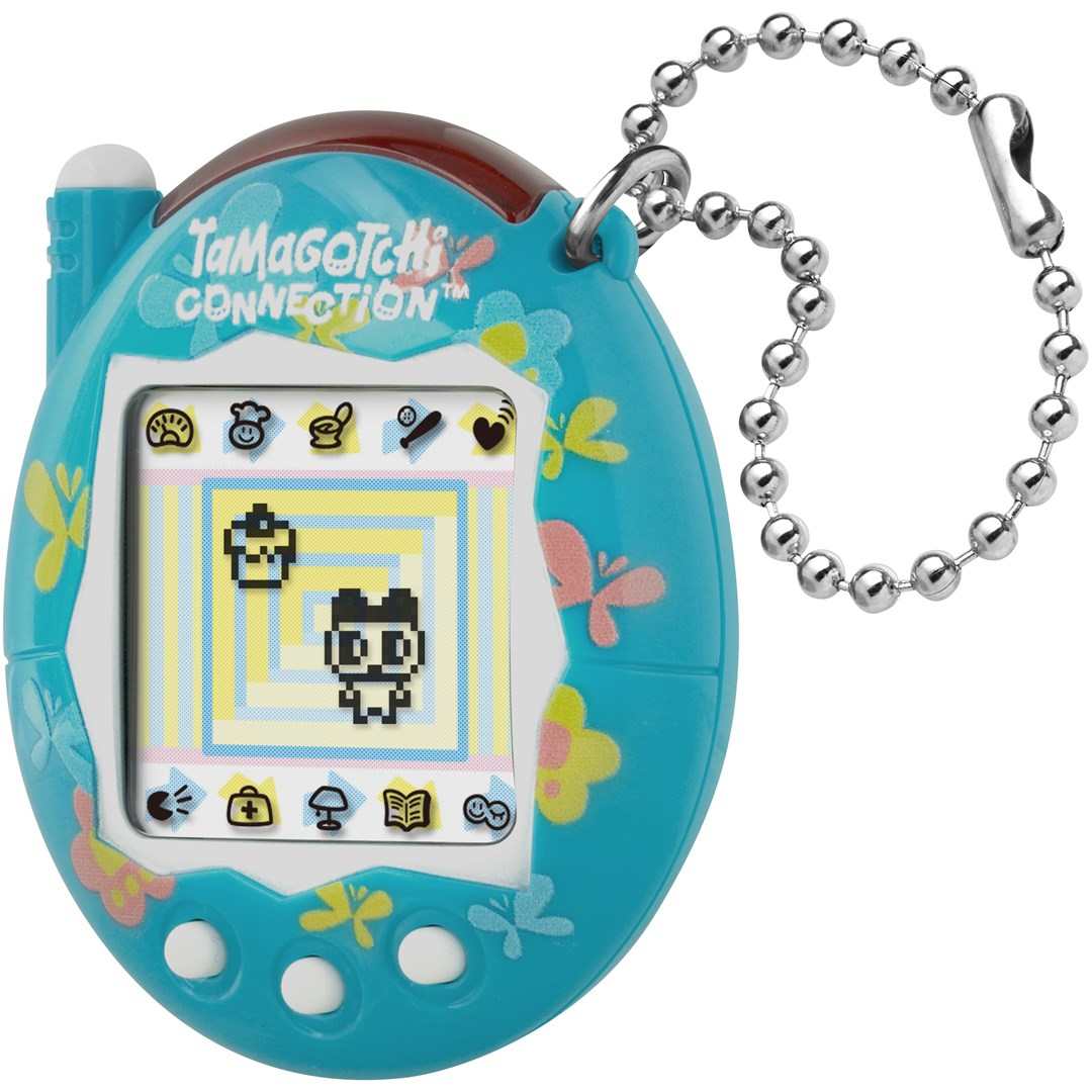 Niebieski Tamagotchi Connection z wzorem motyli i kwiatów oraz metalowym łańcuszkiem.