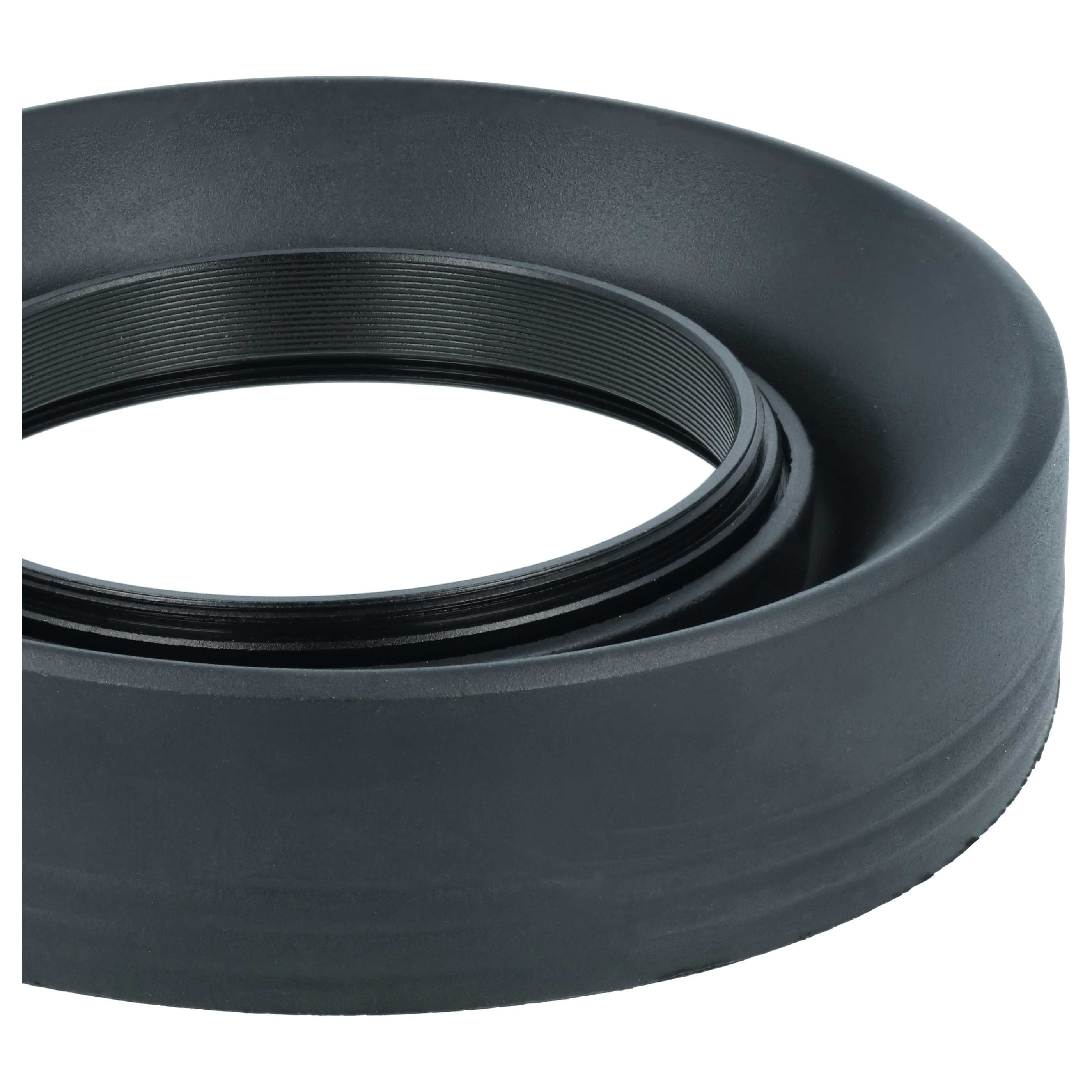 Schwarze, gummierte Kamera-Objektivhaube mit Gewinde vor weißem Hintergrund.