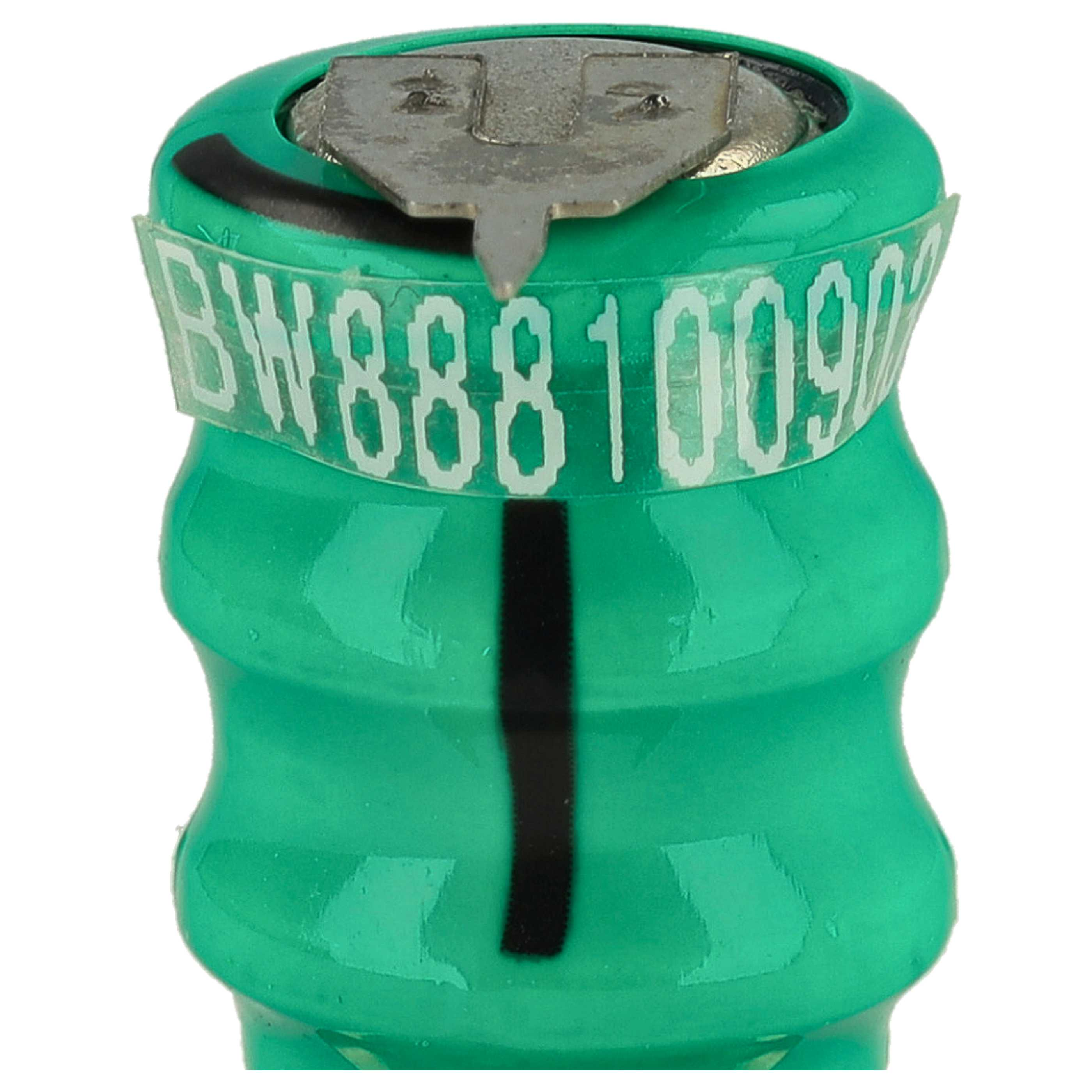 Grüne Batterie mit Metalllasche oben und Text BW88810090 in Nahaufnahme.