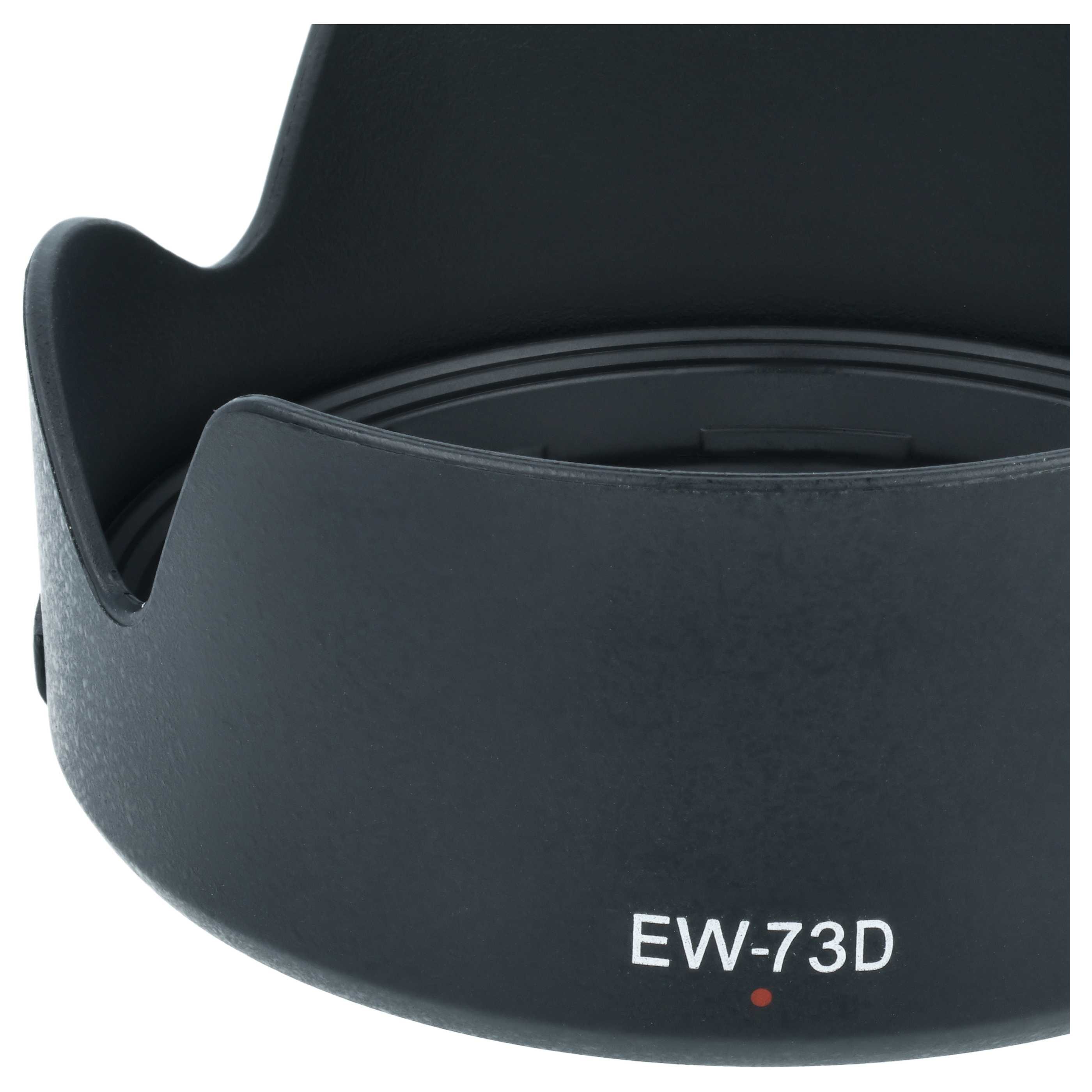 Nahaufnahme einer schwarzen Kamera-Gegenlichtblende mit dem Text EW-73D und einem roten Punkt.