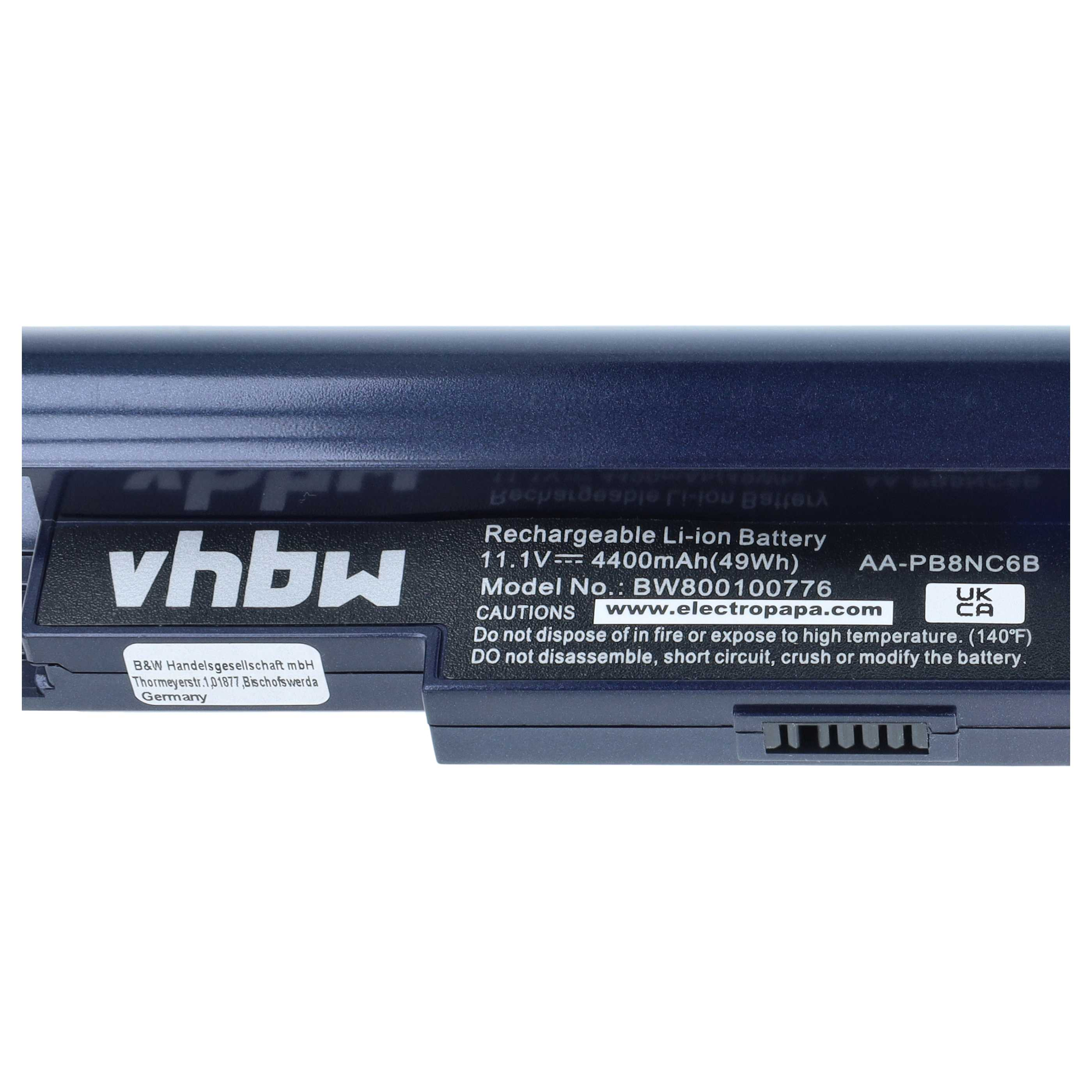 Nahaufnahme eines blauen vhbw Akkus für Laptops mit technischen Daten und Sicherheitshinweisen.
