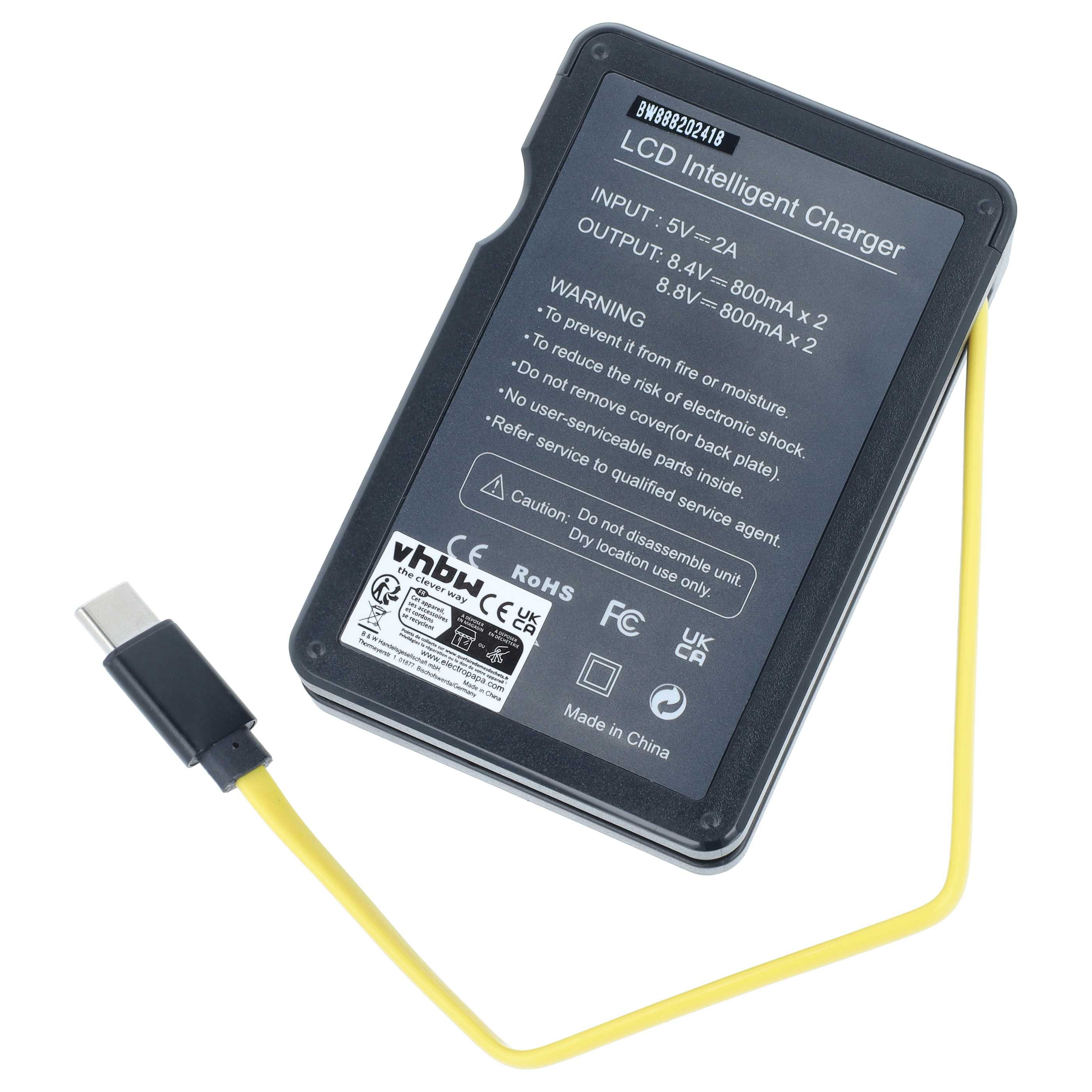 Schwarzes LCD-Intelligent-Ladegerät mit gelbem Kabel und USB-C-Anschluss auf weißem Hintergrund.