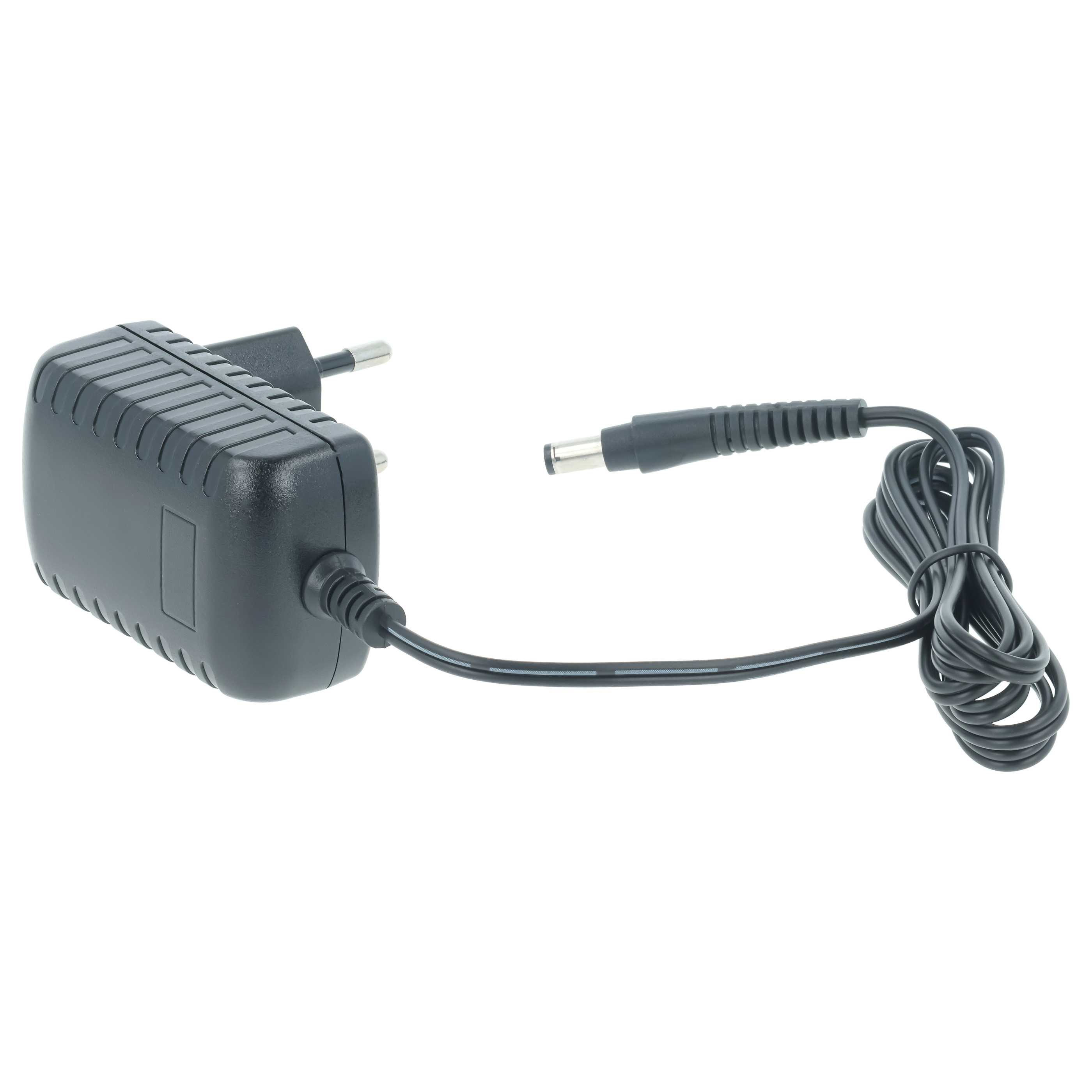 Ein schwarzes Netzteil mit Eurostecker und aufgerolltem Kabel auf weißem Grund.