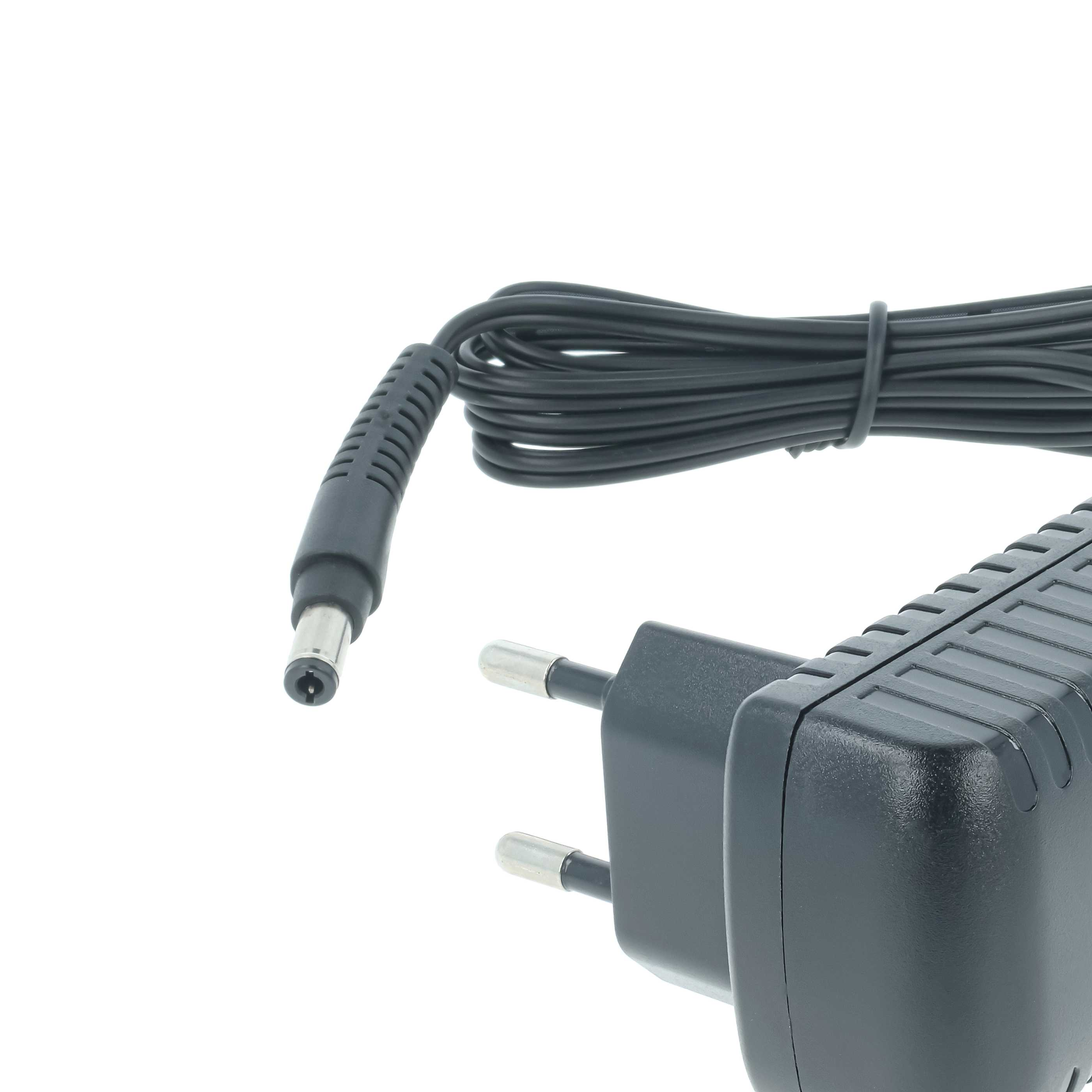 Ein schwarzes Netzteil mit einem EU-Stecker und einem langen, aufgerollten Kabel mit Stecker.