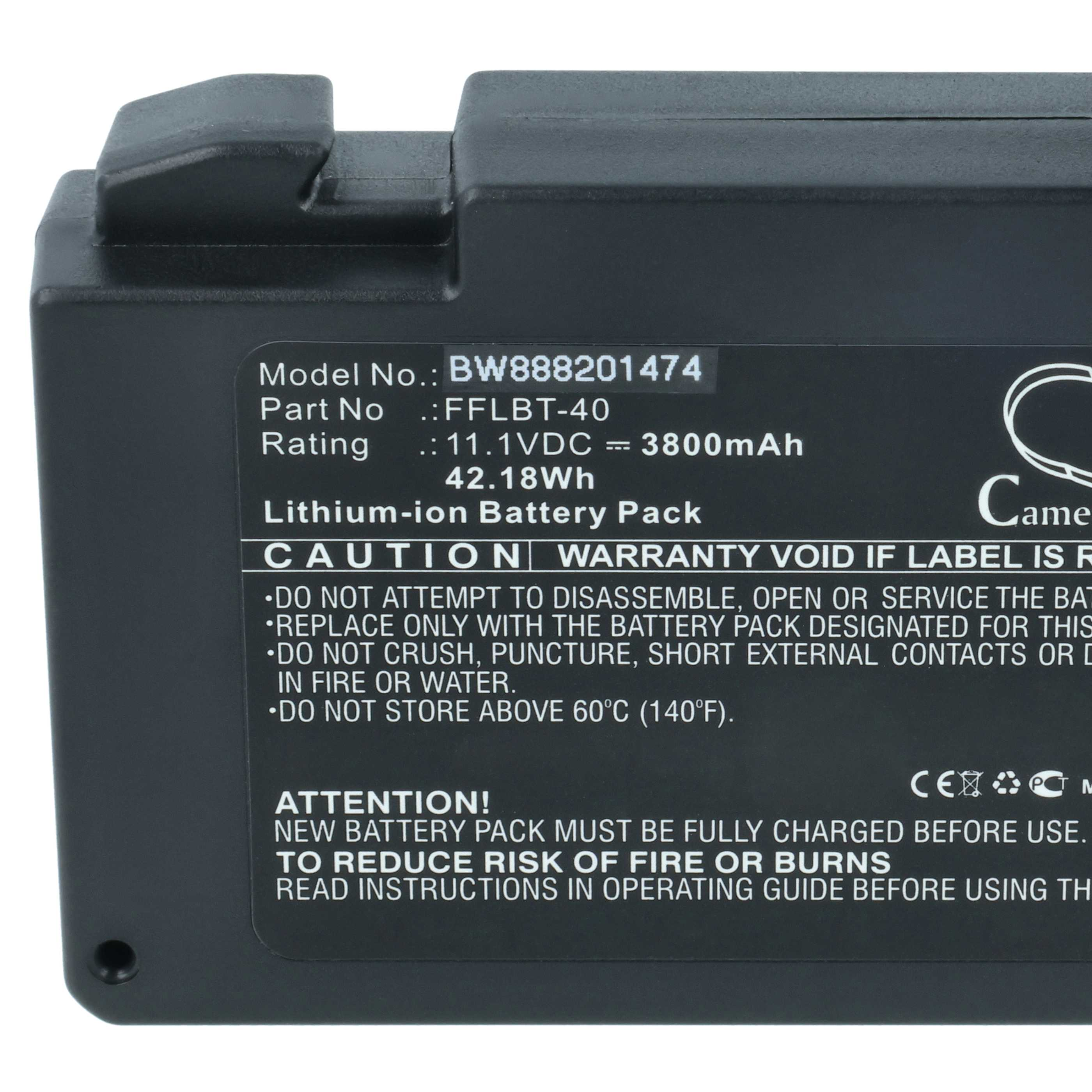Schwarzer Lithium-Ionen-Akku mit Warnhinweisen und technischen Daten auf einem Etikett.
