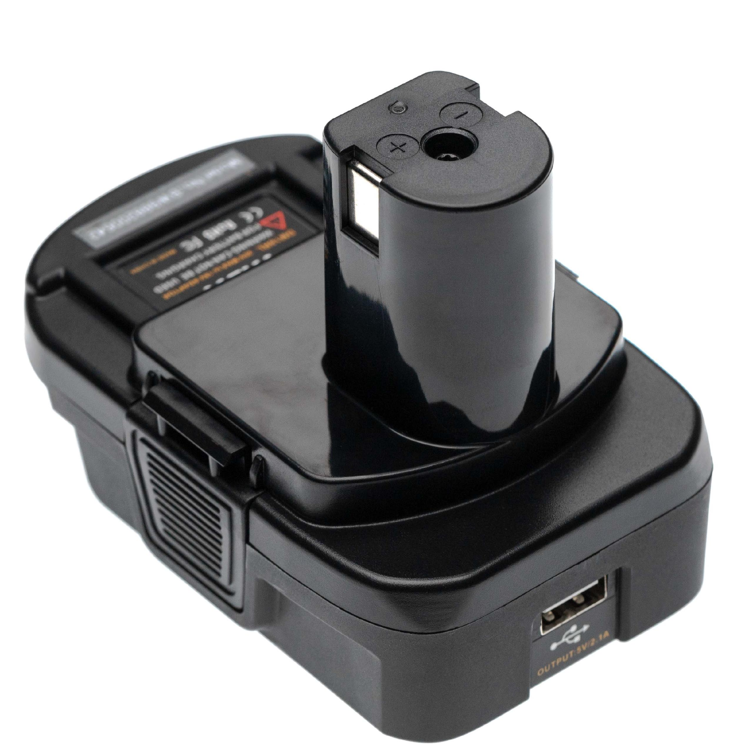 Schwarzer Batterieadapter mit zylindrischem Turm, USB-Anschluss und Etikett auf weißem Hintergrund.