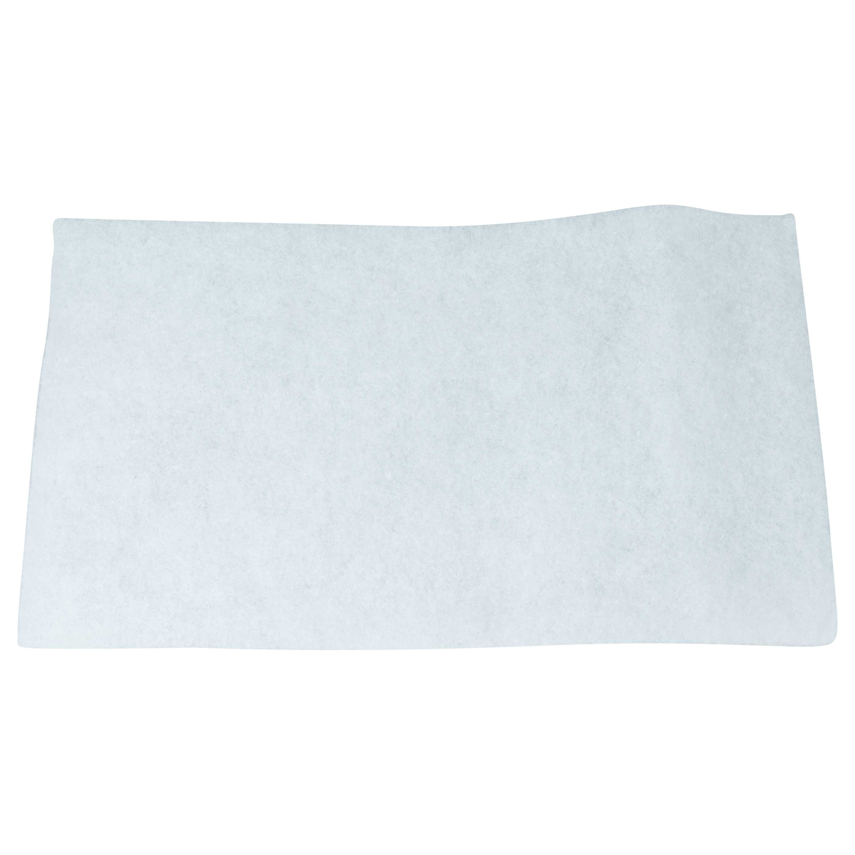 Ein weißes, leicht unregelmäßiges Rechteck aus Papier oder Vliesstoff vor weißem Hintergrund.