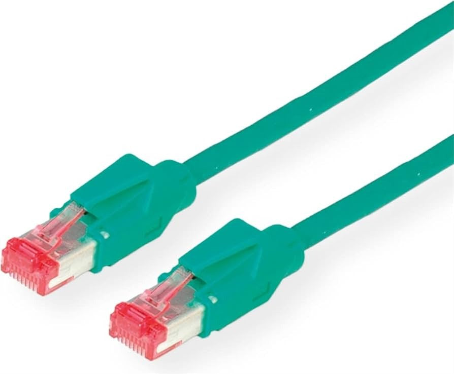 Zwei grüne Ethernetkabel mit roten Steckern auf weißem Hintergrund.