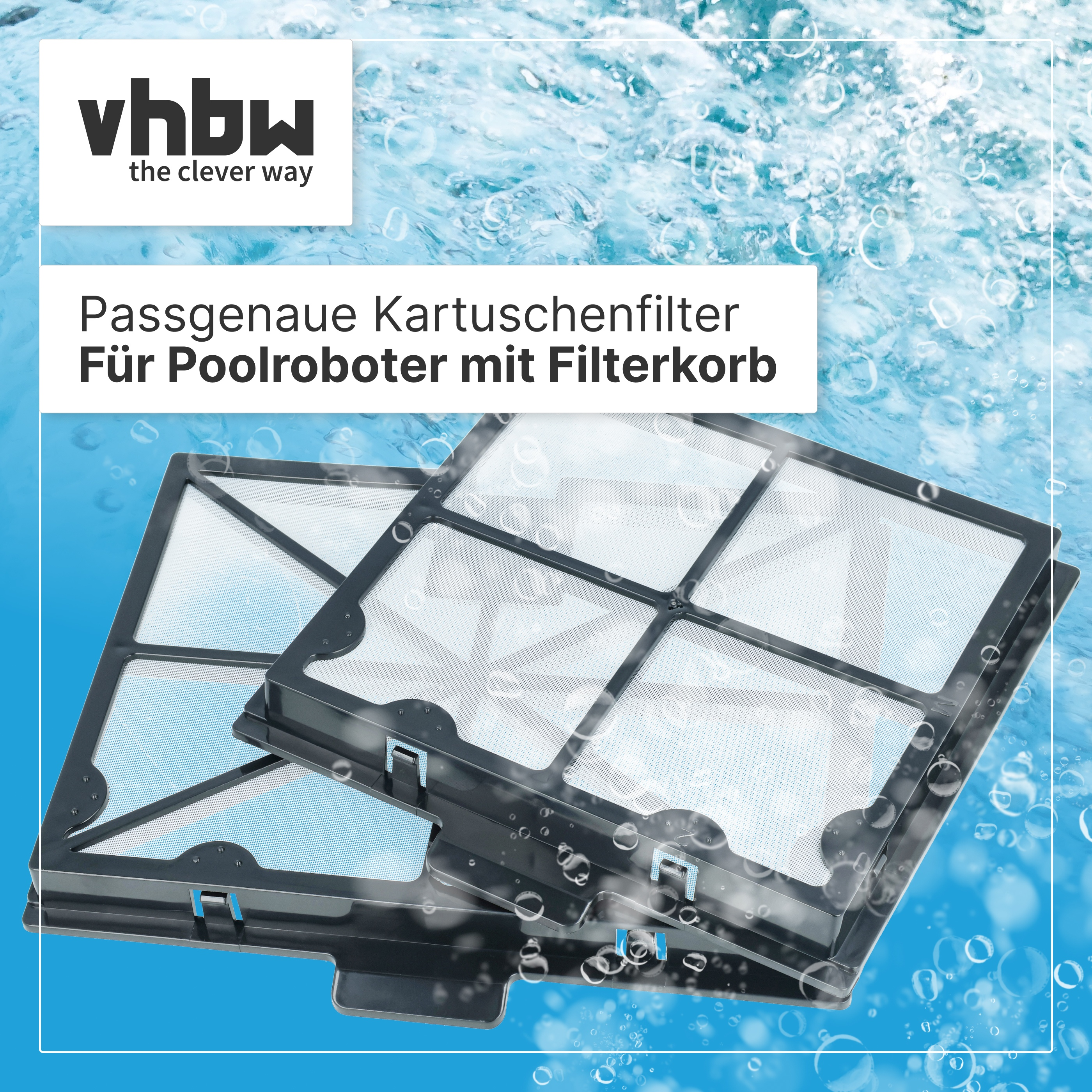 Zwei schwarze Poolfilter mit feinem Netz vor einem unscharfen Hintergrund aus blauem Wasser mit Luftblasen.