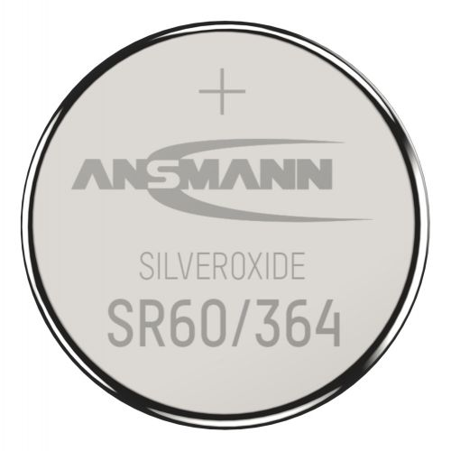Ansmann Silberoxid-Knopfzellenbatterie, Modell SR60/364, mit einem Pluszeichen oben.