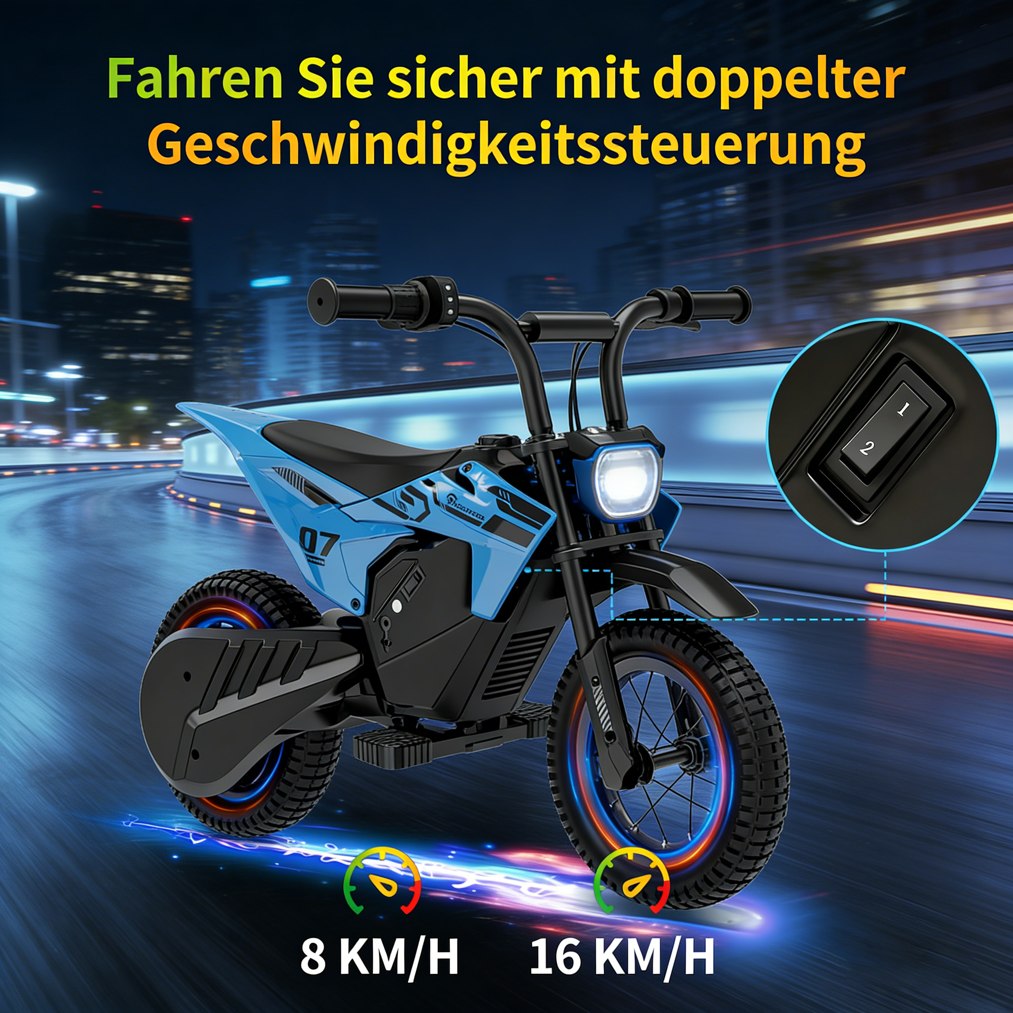 Ein blau-schwarzes Kinder-Elektromotorrad mit Geschwindigkeitsstufen von 8 und 16 km/h vor nächtlicher Stadkulisse.